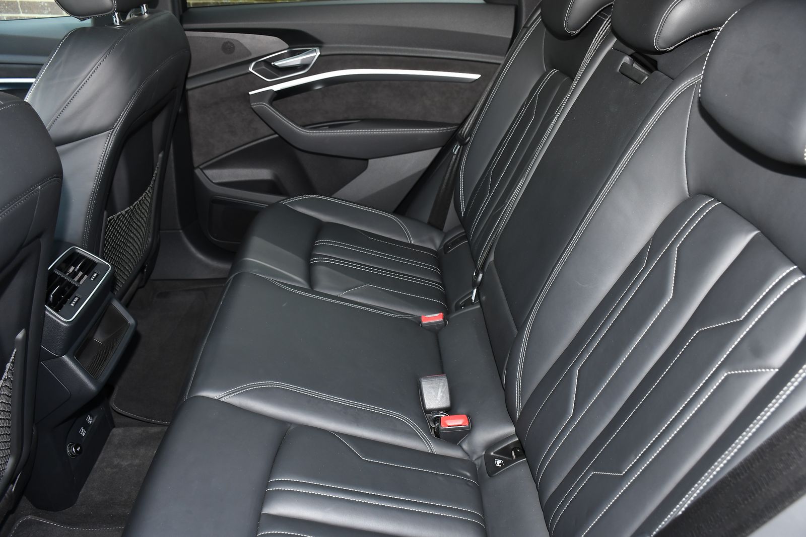 Audi E-tron 50 Launch Edition SUV 5dr Electric Auto quattro 71.2kWh (313 ps) 5dr Automatic 2025