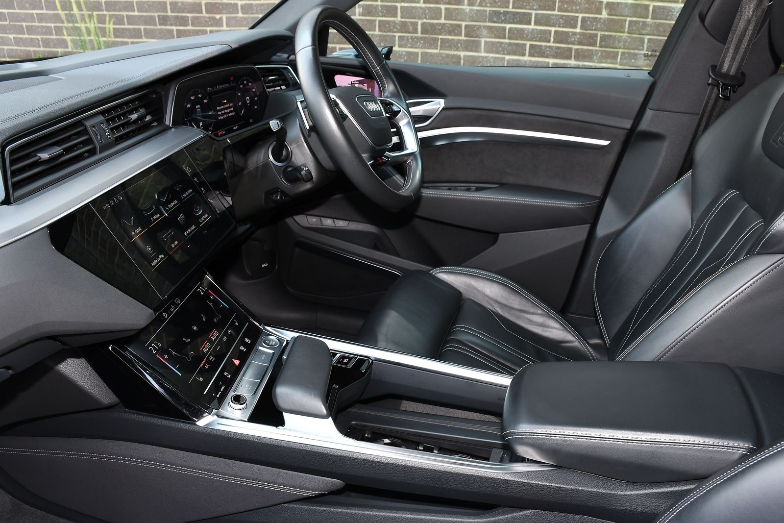 Audi E-tron 50 Launch Edition SUV 5dr Electric Auto quattro 71.2kWh (313 ps) 5dr Automatic 2025