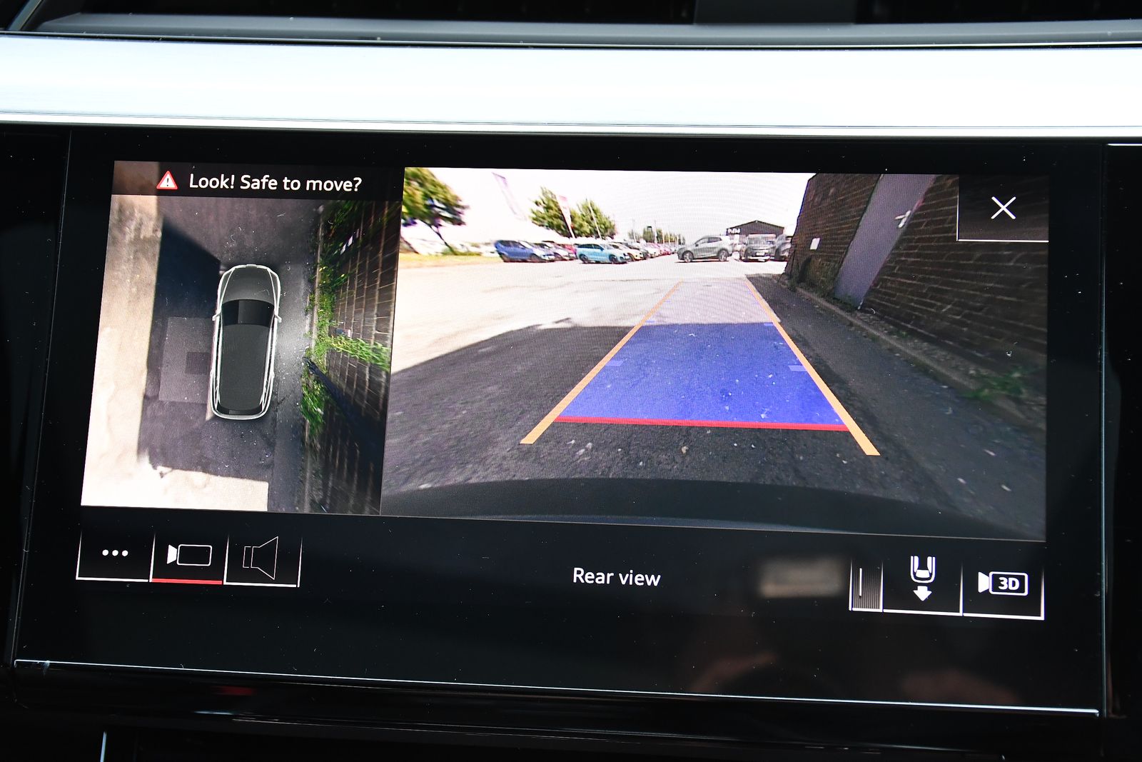 Audi E-tron 50 Launch Edition SUV 5dr Electric Auto quattro 71.2kWh (313 ps) 5dr Automatic 2025