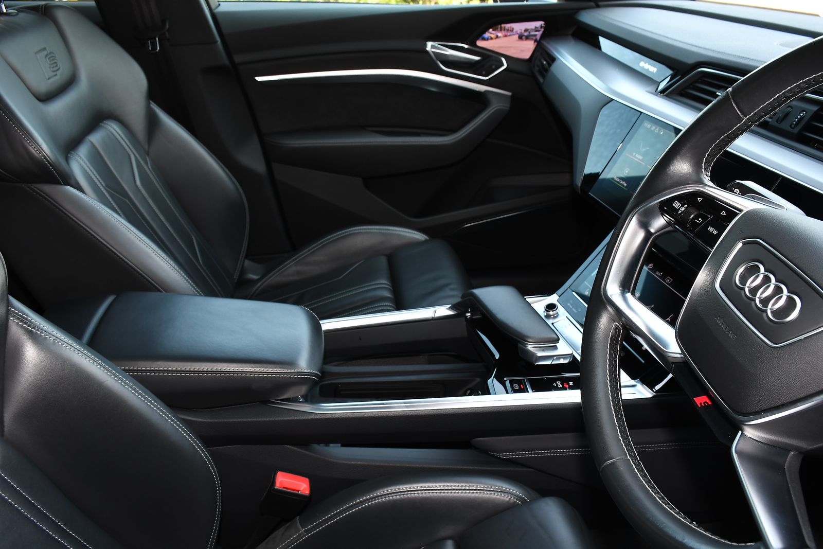 Audi E-tron 50 Launch Edition SUV 5dr Electric Auto quattro 71.2kWh (313 ps) 5dr Automatic 2025