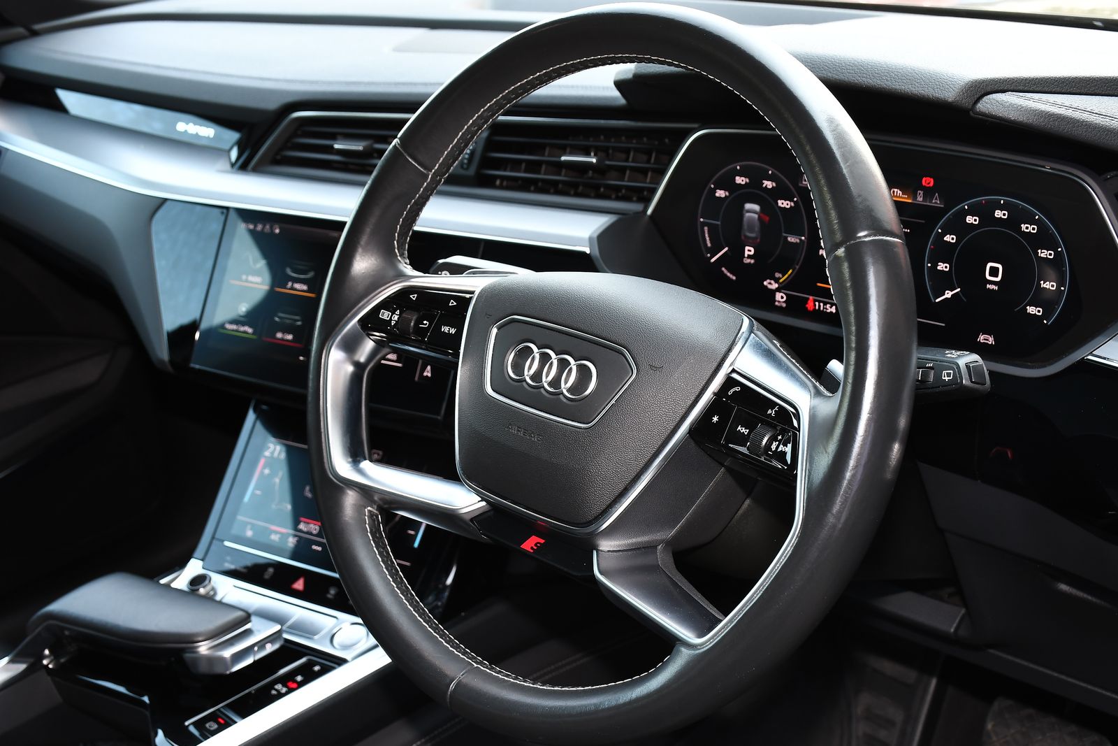 Audi E-tron 50 Launch Edition SUV 5dr Electric Auto quattro 71.2kWh (313 ps) 5dr Automatic 2025