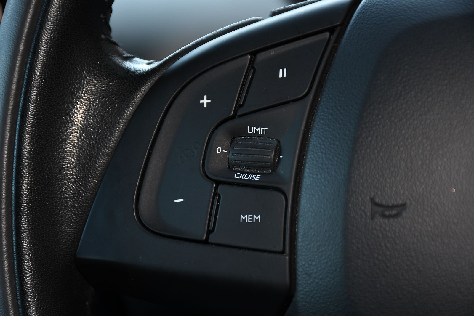 Citroen C4 Cactus 1.6 BlueHDi Flair Hatchback 5dr Diesel Manual Euro 6 (100 ps) 5dr Manual 2025