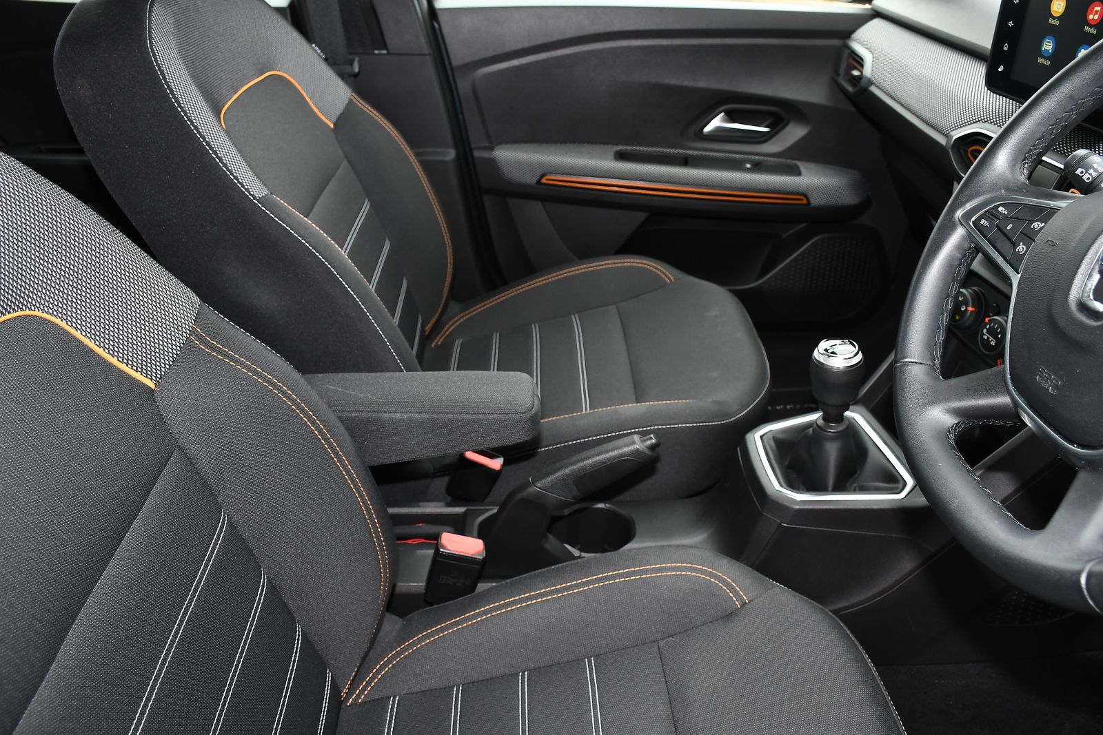 Dacia Sandero Stepway 1.0 TCe Comfort Hatchback 5dr Petrol Manual Euro 6 (s/s) (90 ps) 5dr Manual 2026