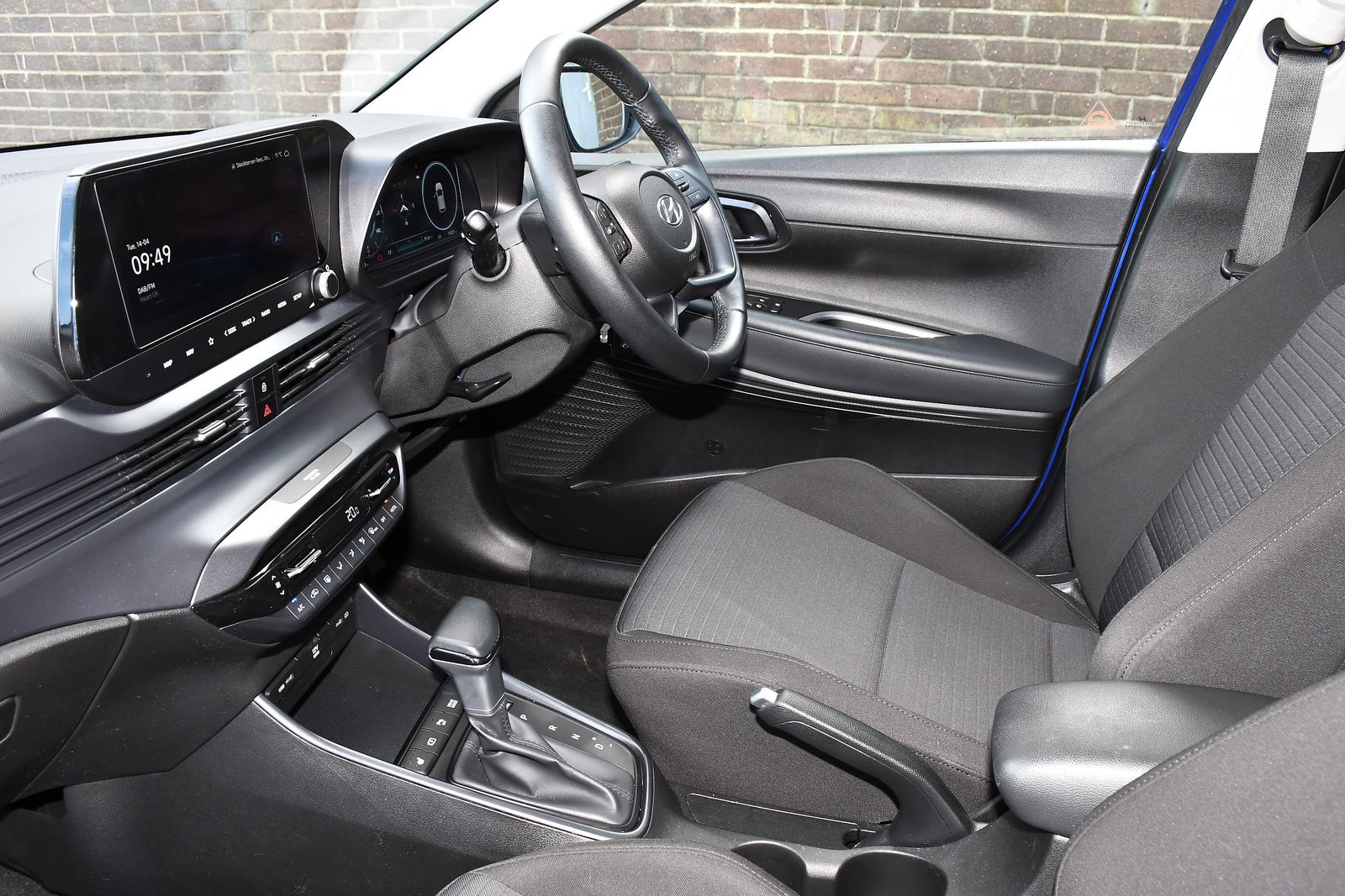 2023 Hyundai I20 1.0 T-GDi MHEV Premium Hatchback 5dr Petrol Hybrid DCT Euro 6 (s/s) (100 ps), exterior view 4