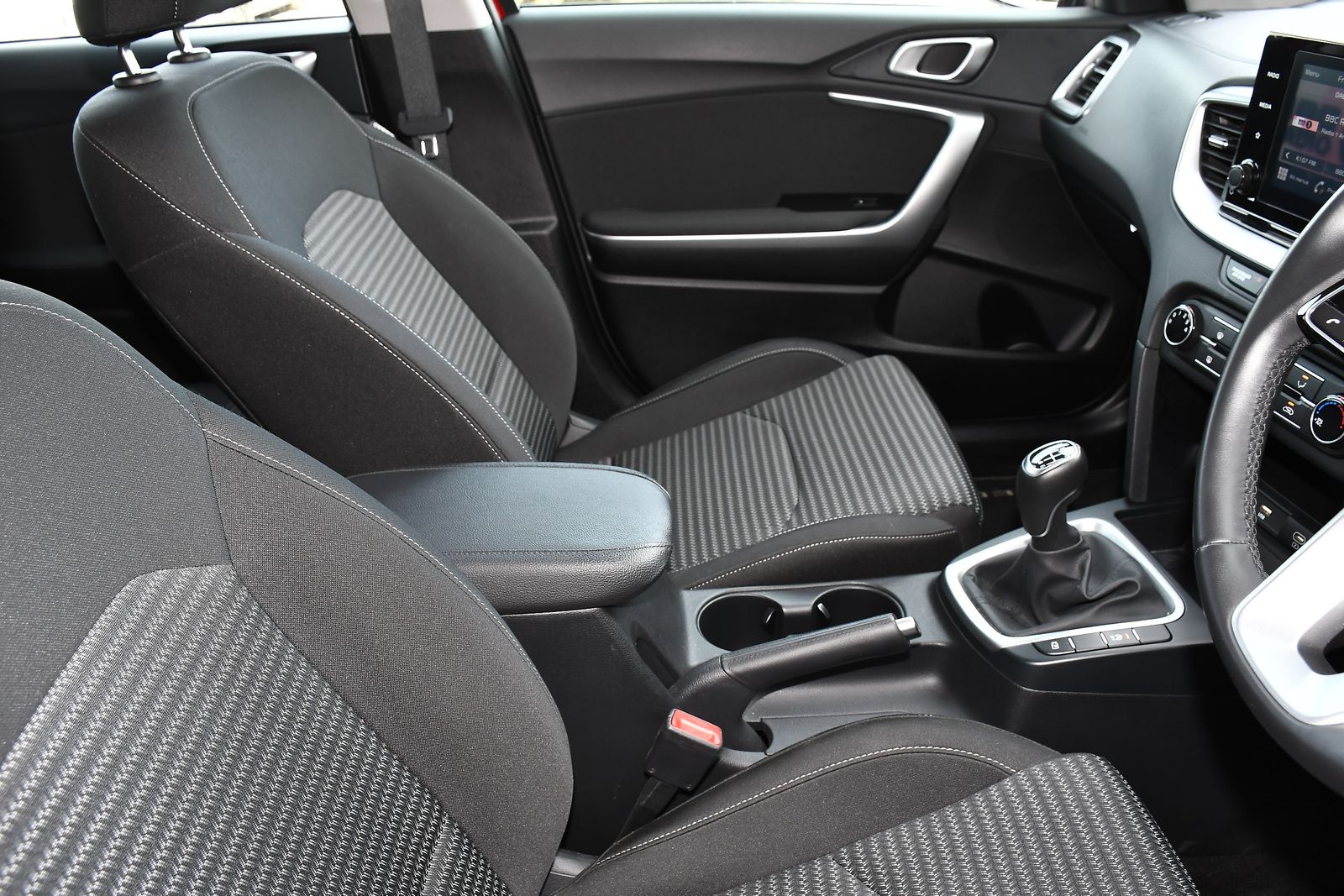 Kia Ceed 1.5 T-GDi 2 Hatchback 5dr Petrol Manual Euro 6 (s/s) Non-ADAP (158 bhp) 5dr Manual 2026