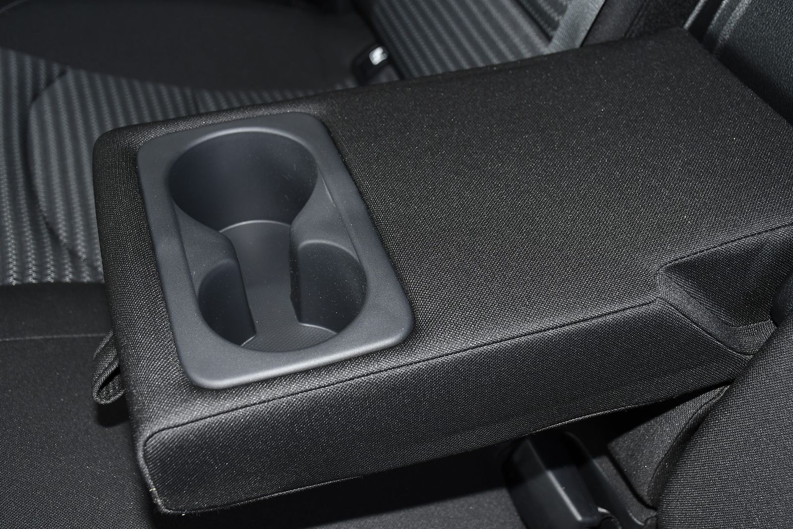 Kia Ceed 1.5 T-GDi 2 Hatchback 5dr Petrol Manual Euro 6 (s/s) Non-ADAP (158 bhp) 5dr Manual 2026