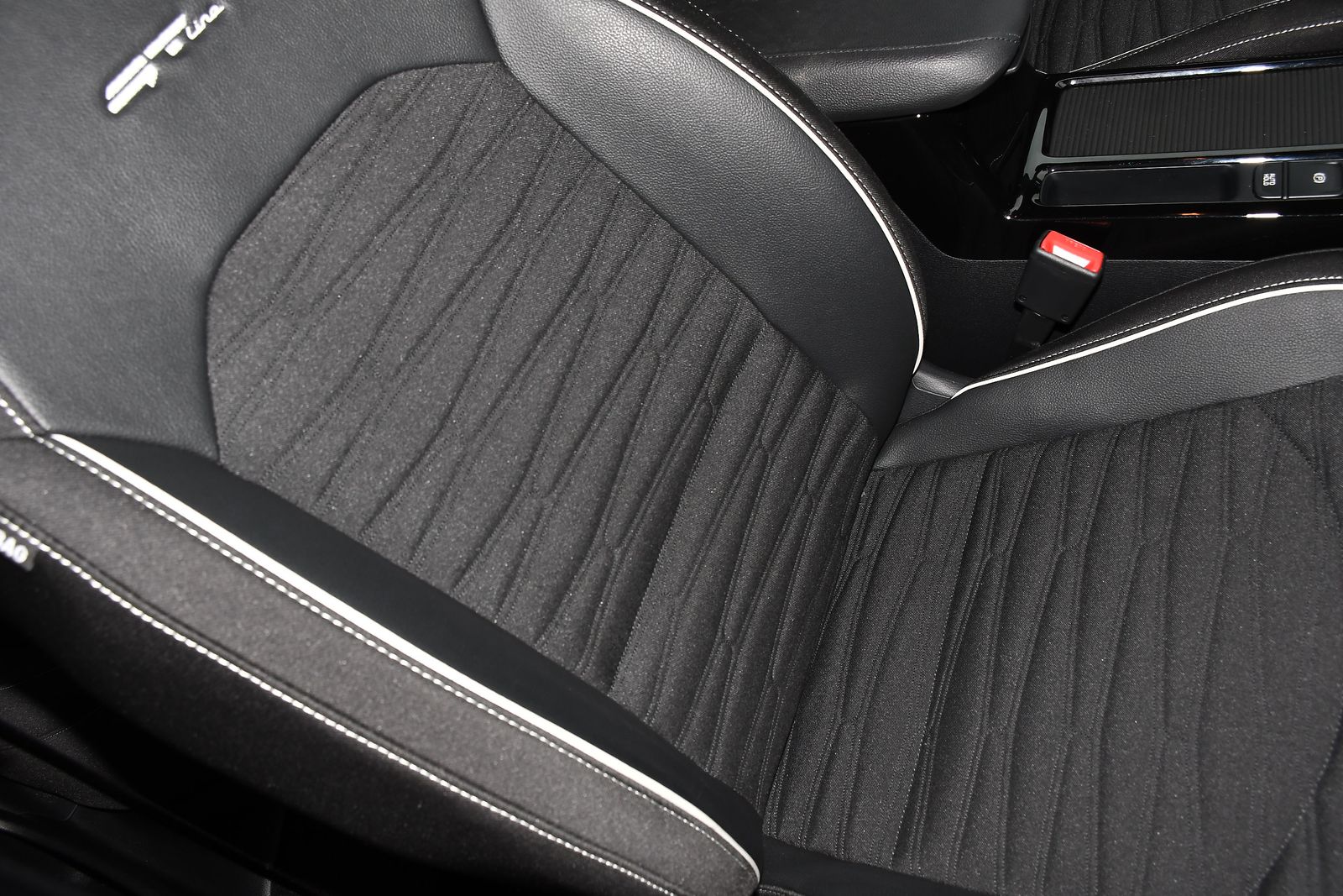 Kia Ceed 1.5 T-GDi GT-Line Hatchback 5dr Petrol DCT Euro 6 (s/s) (138 bhp) 5dr Automatic 2026