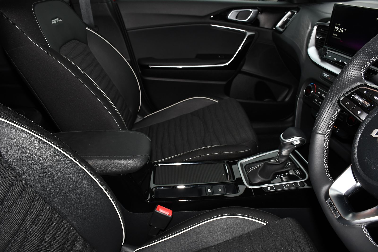 Kia Ceed 1.5 T-GDi GT-Line Hatchback 5dr Petrol DCT Euro 6 (s/s) (138 bhp) 5dr Automatic 2026