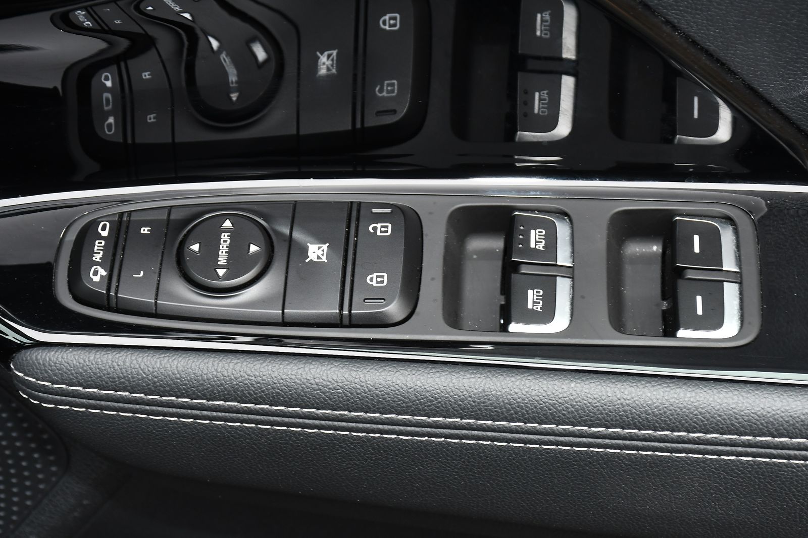 Kia Niro 1.6 GDi 3 SUV 5dr Petrol Hybrid DCT Euro 6 (s/s) (139 bhp) 5dr Automatic 2026