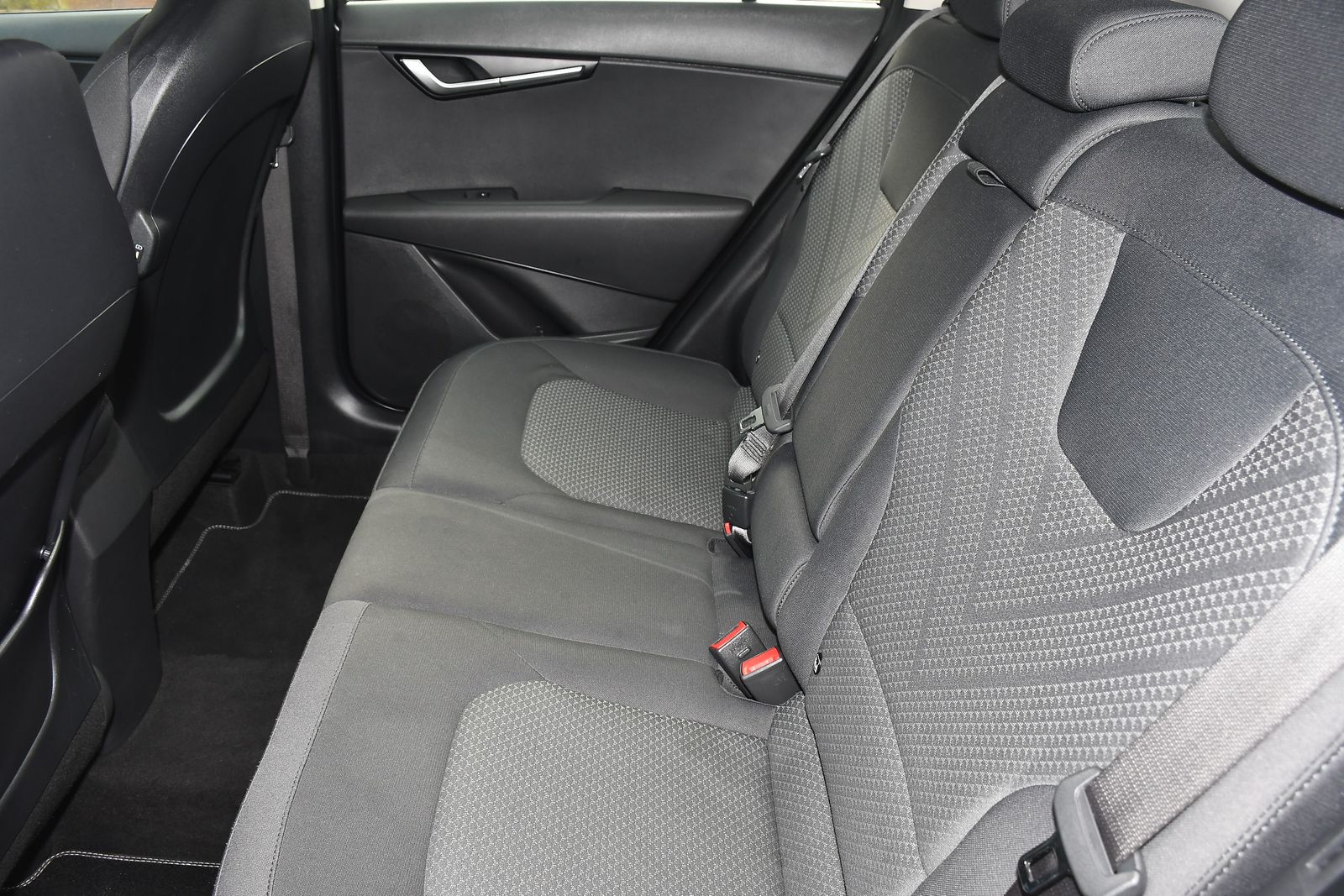 Kia Niro 1.6h GDi 2 SUV 5dr Petrol Hybrid DCT Euro 6 (s/s) (139 bhp) 5dr Automatic 2026