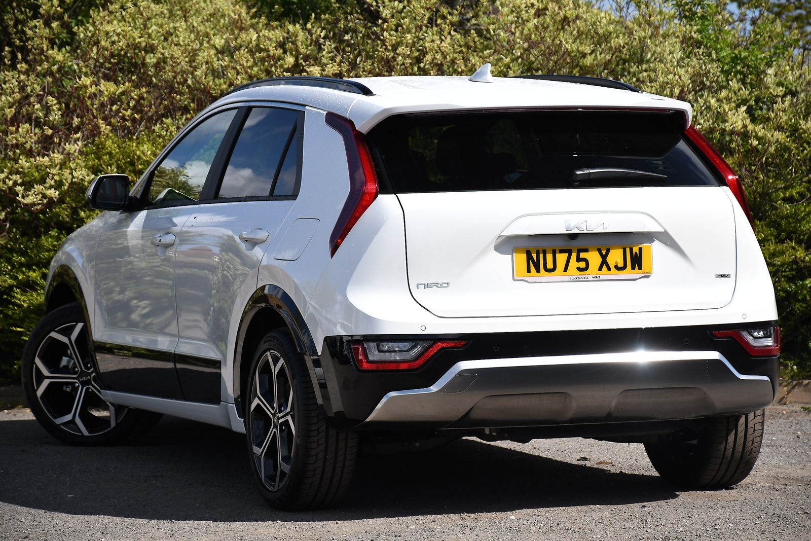 2025 Kia Niro 1.6h GDi 3 SUV 5dr Petrol Hybrid DCT Euro 6 (s/s) (127 bhp), exterior view 3