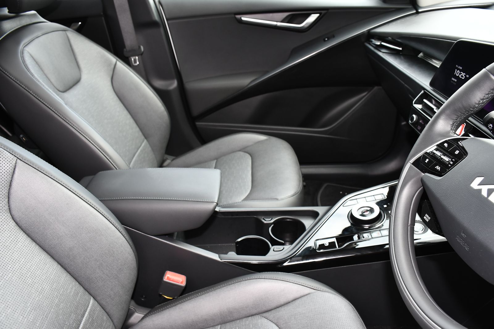 Kia Niro 64.8kWh 4 SUV 5dr Electric Auto (201 bhp) 5dr Automatic 2025