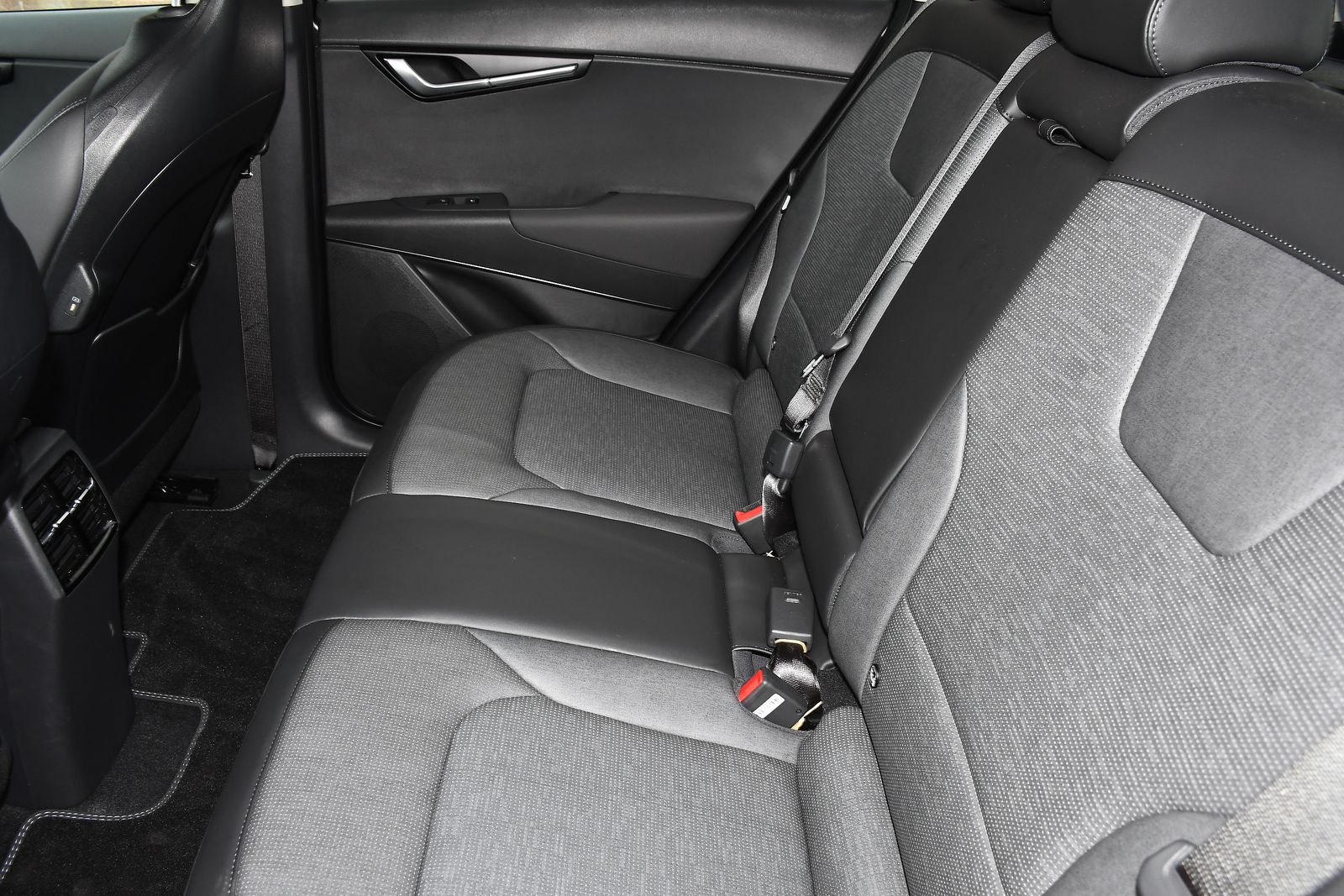 Kia Niro 64.8kWh 4 SUV 5dr Electric Auto (201 bhp) 5dr Automatic 2026