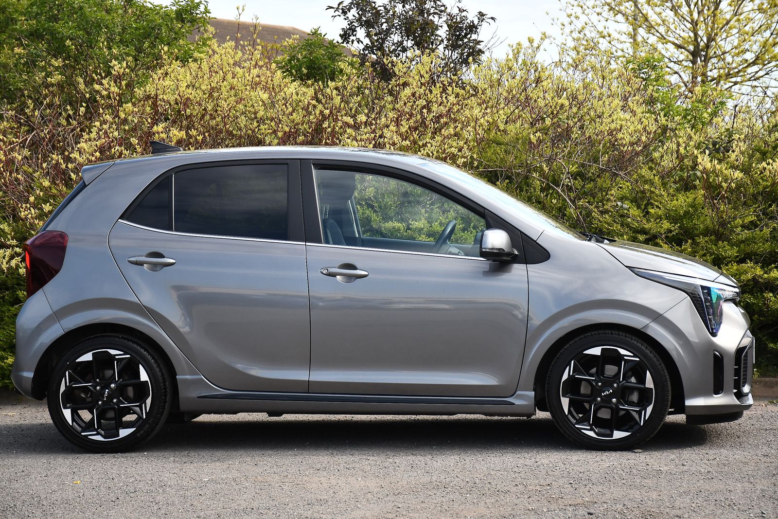 2024 Kia Picanto 1.0 GT-Line Hatchback 5dr Petrol AMT Euro 6 (s/s) (62 bhp), exterior view 2
