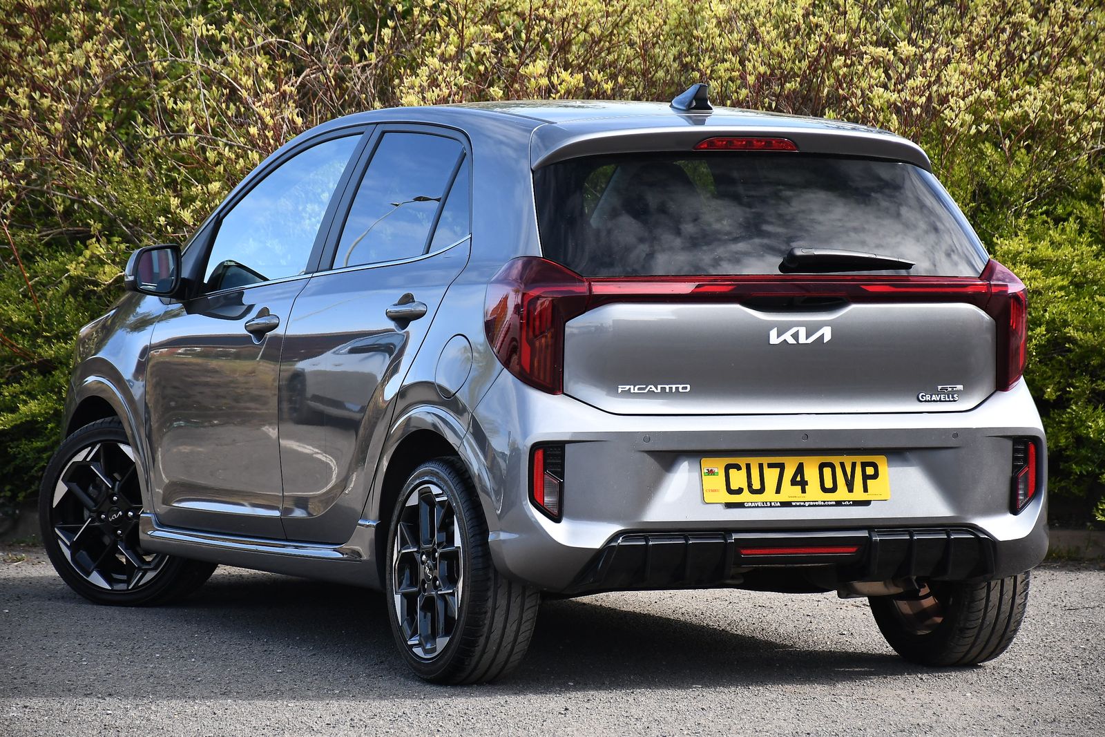 2024 Kia Picanto 1.0 GT-Line Hatchback 5dr Petrol AMT Euro 6 (s/s) (62 bhp), exterior view 3