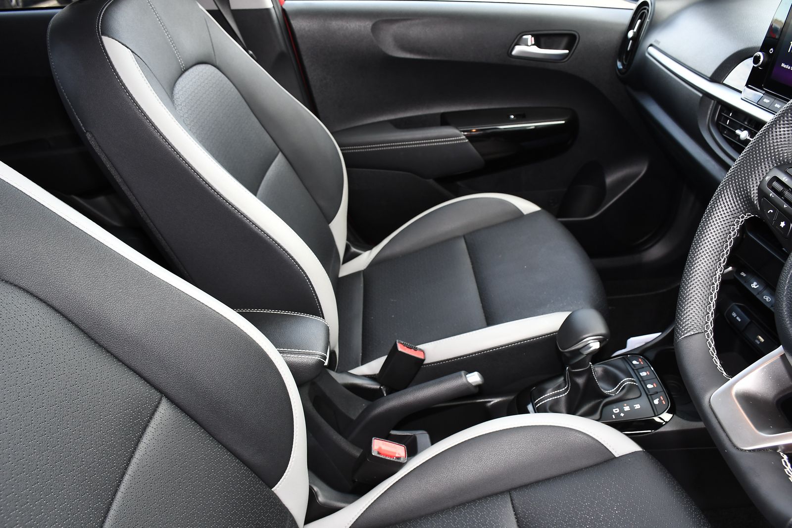 Kia Picanto 1.2 GT-Line S Hatchback 5dr Petrol AMT Euro 6 (s/s) (77 bhp) 5dr Automatic 2025