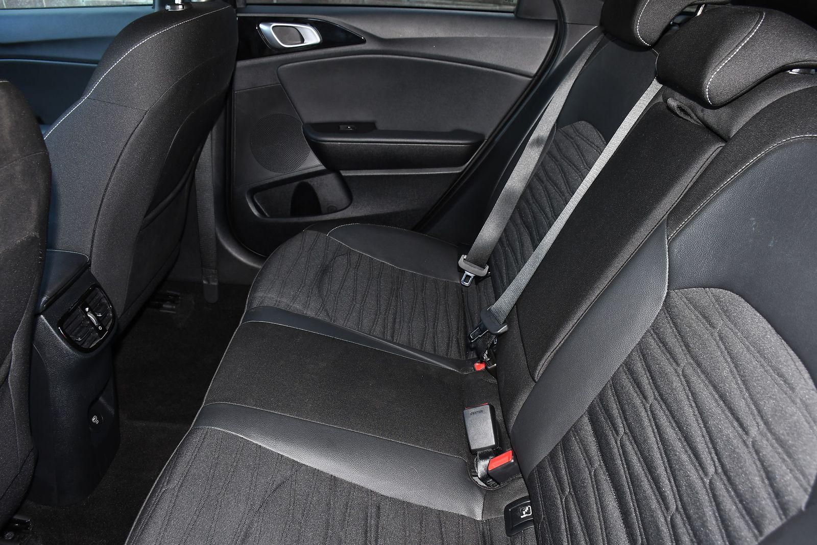 Kia ProCeed 1.5 T-GDi GT-Line Shooting Brake 5dr Petrol Manual Euro 6 (s/s) (158 bhp) 5dr Manual 2026