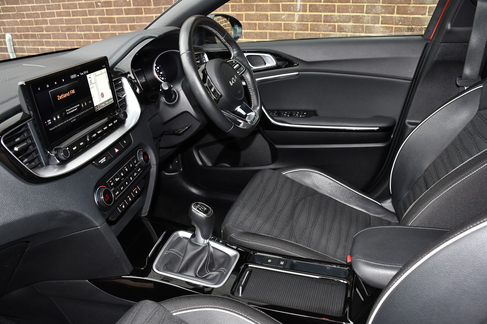 Kia ProCeed 1.5 T-GDi GT-Line Shooting Brake 5dr Petrol Manual Euro 6 (s/s) (158 bhp) 5dr Manual 2025