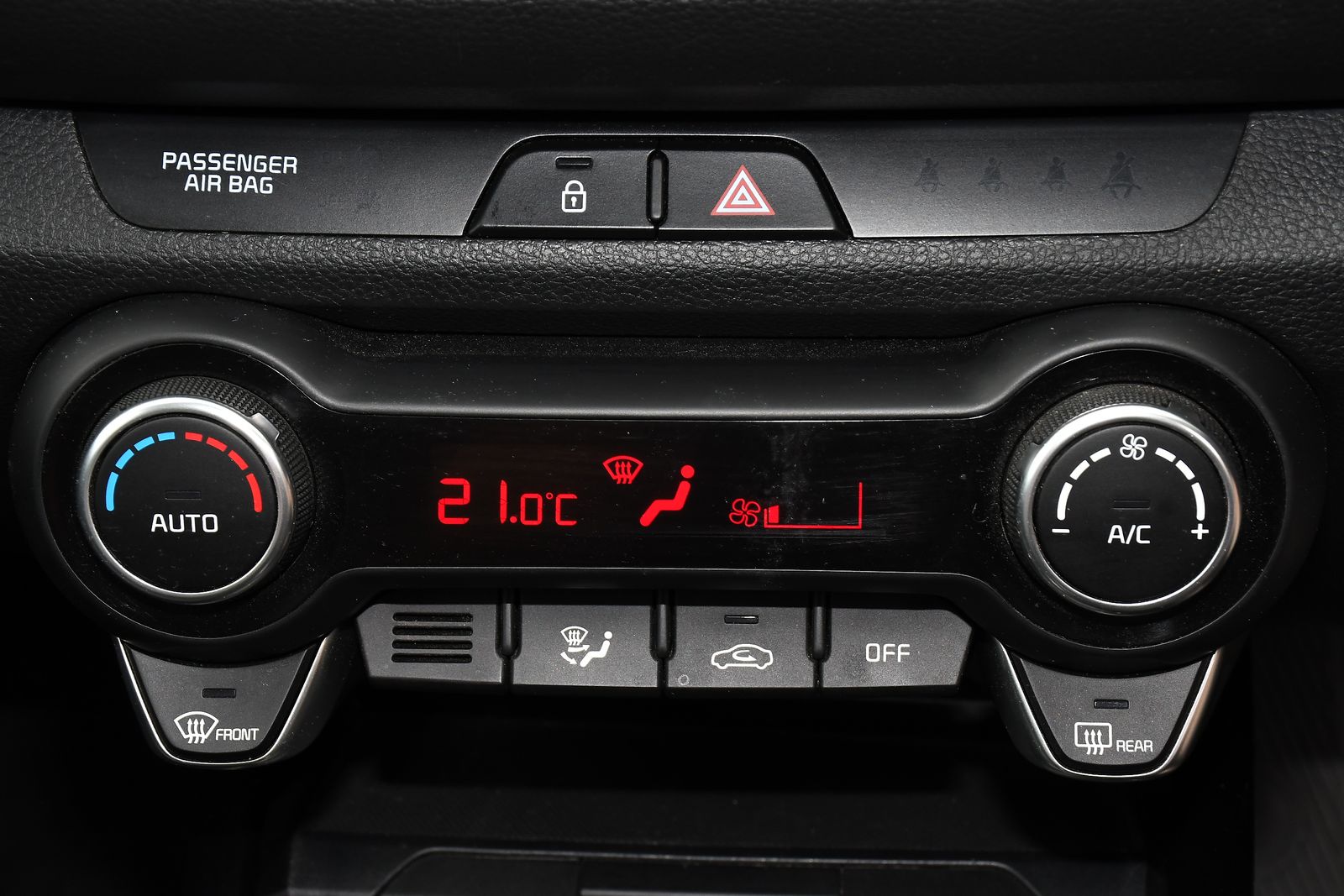 Kia Rio 1.0 T-GDi MHEV 3 Hatchback 5dr Petrol Hybrid Manual Euro 6 (s/s) (118 bhp) 5dr Manual 2025