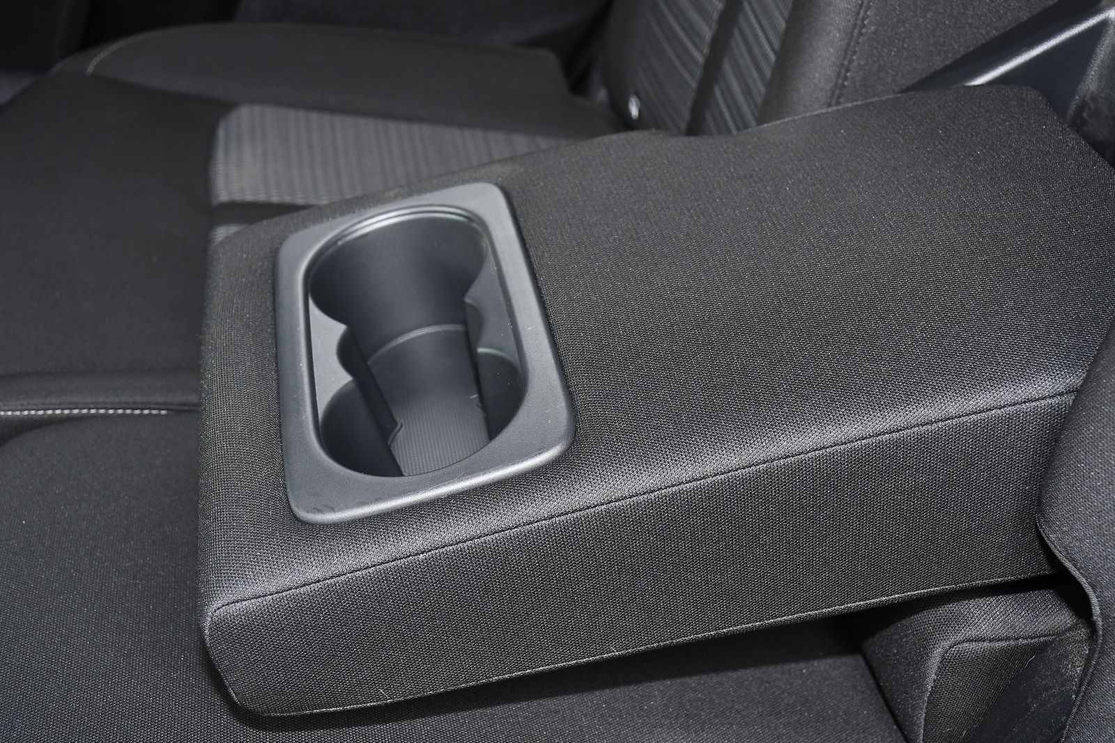 Kia Sorento 1.6 h T-GDi 2 SUV 5dr Petrol Hybrid Auto AWD Euro 6 (s/s) (226 bhp) 5dr Automatic 2026