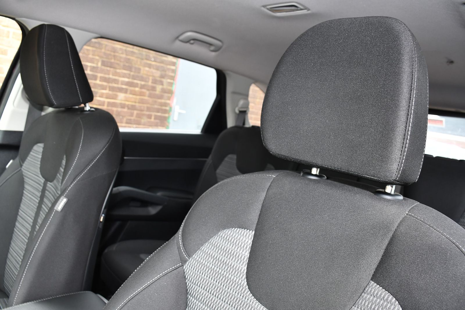 Kia Sorento 1.6 h T-GDi 2 SUV 5dr Petrol Hybrid Auto AWD Euro 6 (s/s) (226 bhp) 5dr Automatic 2026