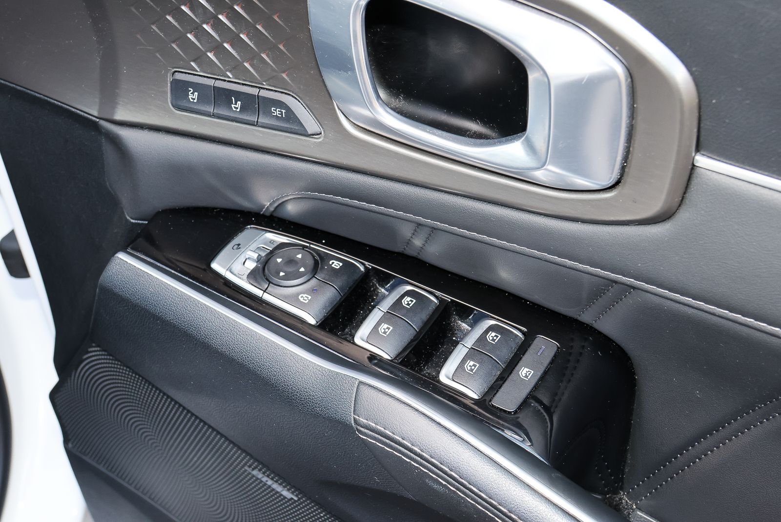 Kia Sorento 1.6 h T-GDi 4 SUV 5dr Petrol Hybrid Auto AWD Euro 6 (s/s) (226 bhp) 5dr Automatic 2025