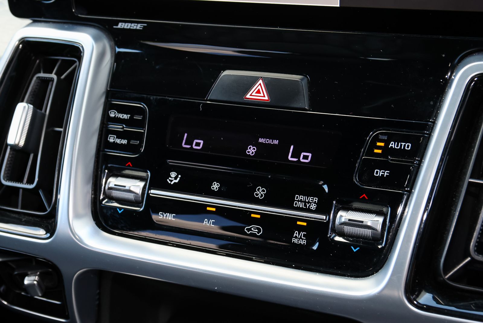 Kia Sorento 1.6 h T-GDi 4 SUV 5dr Petrol Hybrid Auto AWD Euro 6 (s/s) (226 bhp) 5dr Automatic 2025