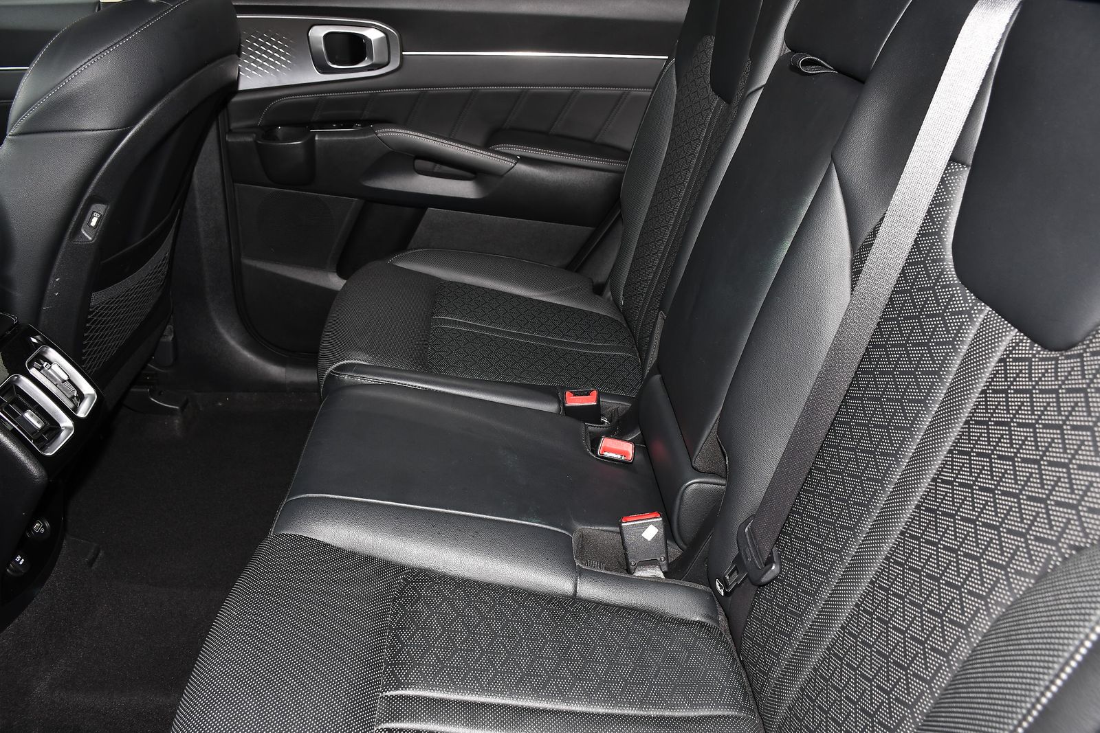 Kia Sorento 2.2 CRDi 3 SUV 5dr Diesel DCT AWD Euro 6 (s/s) (199 bhp) 5dr Automatic 2026