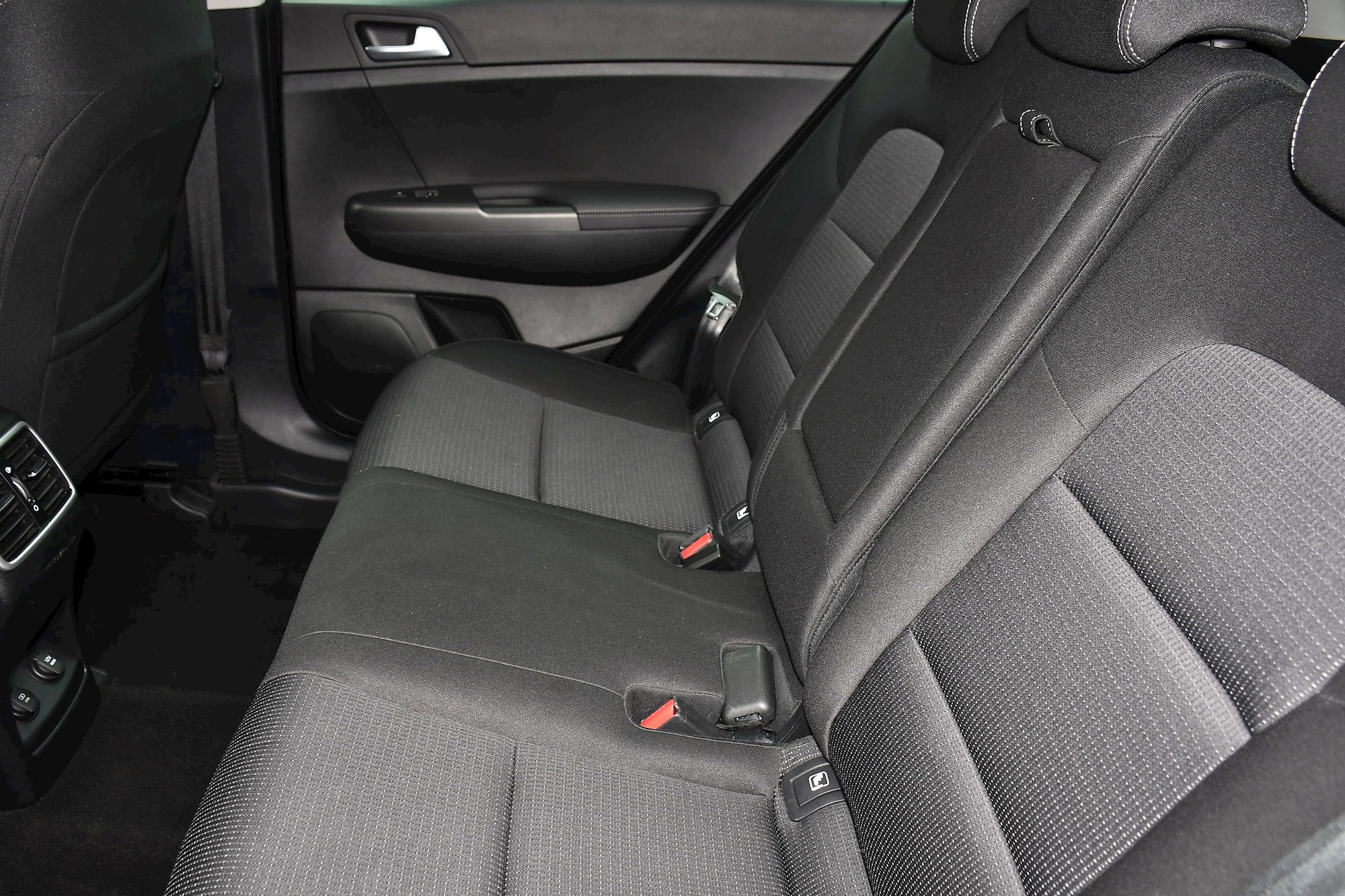 Kia Sportage 1.6 CRDi MHEV 2 SUV 5dr Diesel Hybrid Manual Euro 6 (s/s) (134 bhp) 5dr Manual 2025