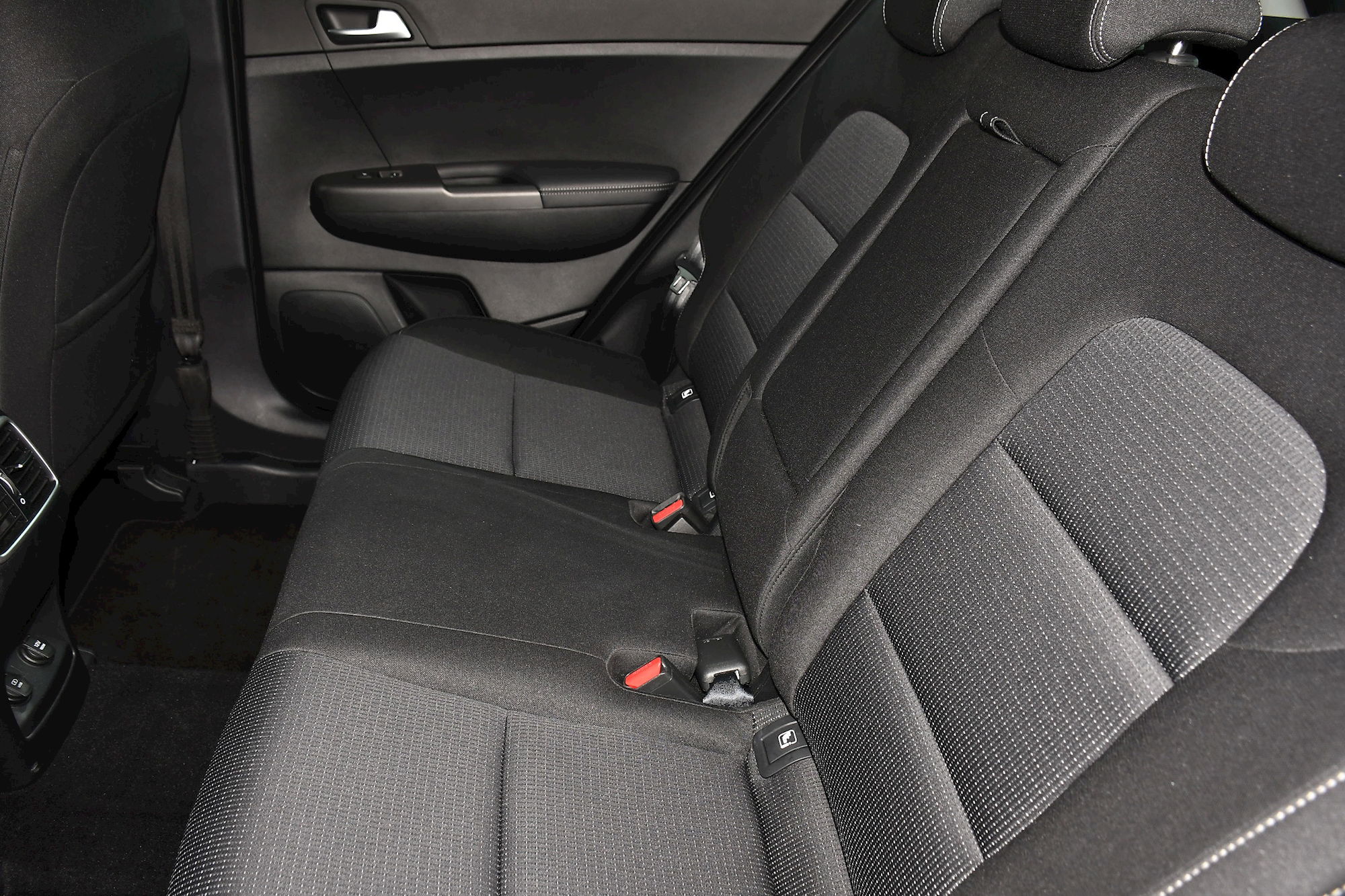 Kia Sportage 1.6 T-GDi 2 GPF SUV 5dr Petrol Manual AWD Euro 6 (s/s) (174 bhp) 5dr Manual 2026