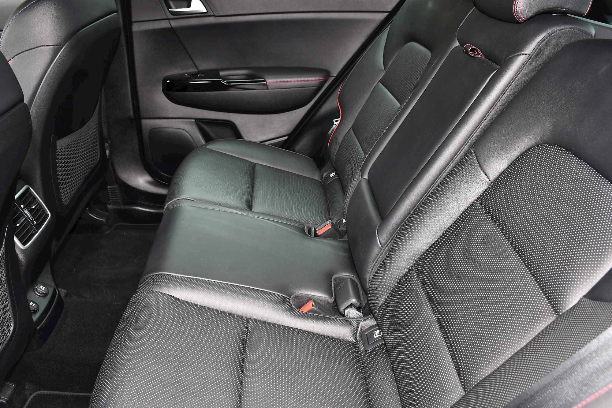 Kia Sportage 1.6 T-GDi GT-Line SUV 5dr Petrol DCT AWD Euro 6 (s/s) (174 bhp) 5dr Automatic 2026