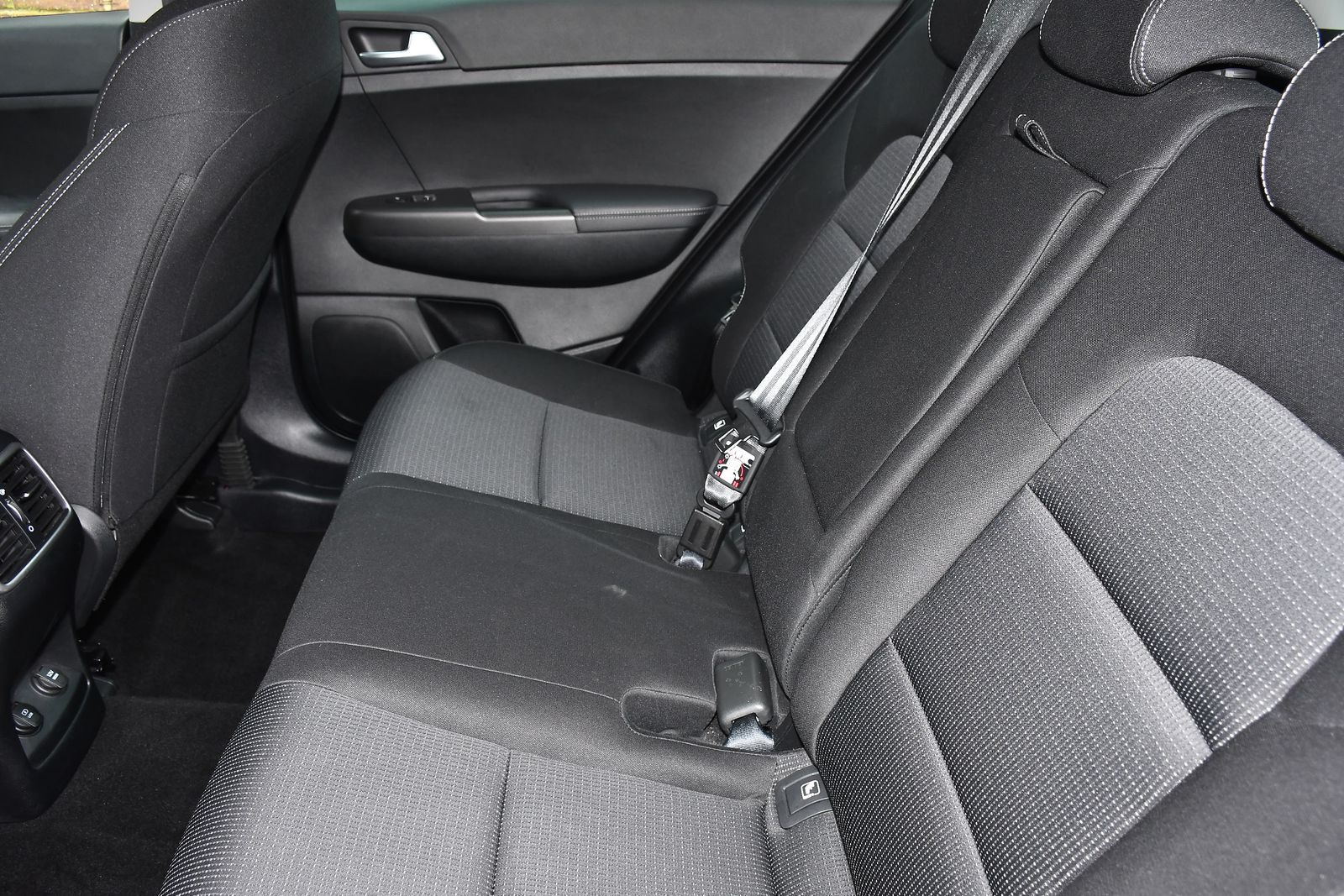 Kia Sportage 1.6 CRDi MHEV 2 SUV 5dr Diesel Hybrid DCT Euro 6 (s/s) (134 bhp) 5dr Automatic 2025