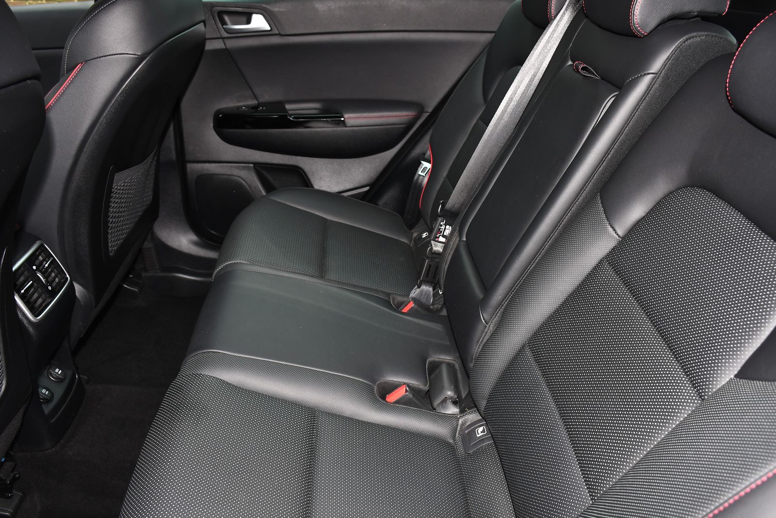 Kia Sportage 1.6 CRDi MHEV GT-Line S SUV 5dr Diesel Hybrid DCT Euro 6 (s/s) (134 bhp) 5dr Automatic 2025