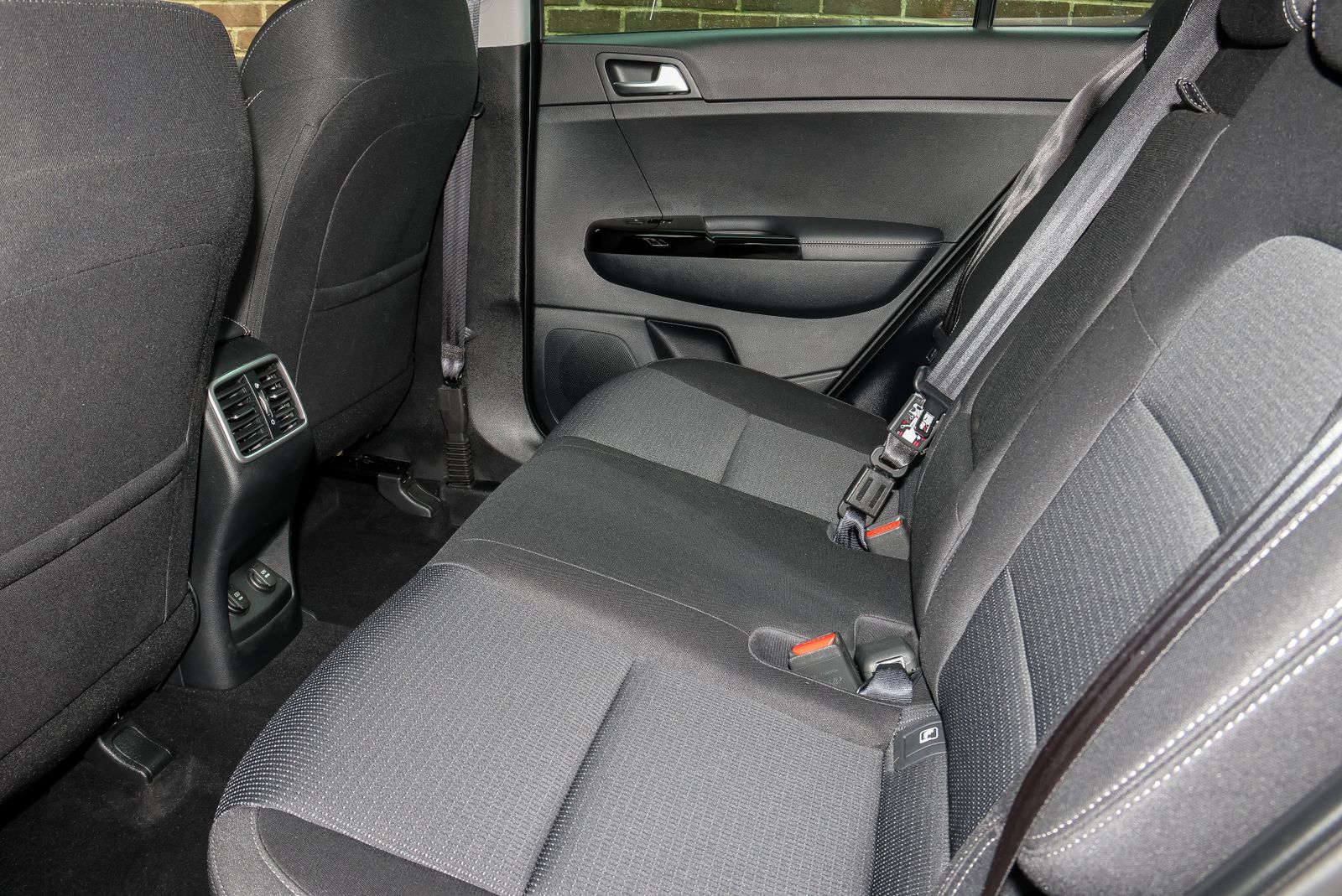 Kia Sportage 1.6 GDi 2 SUV 5dr Petrol Manual Euro 6 (s/s) (130 bhp) 5dr Manual 2025