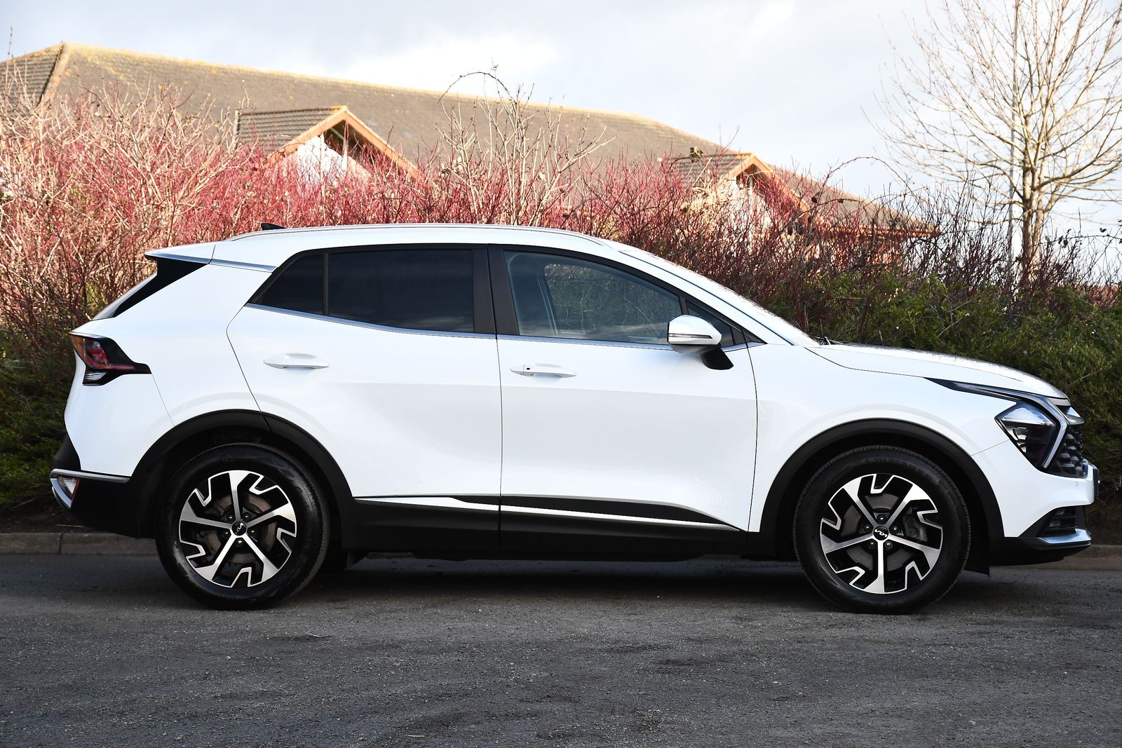 Kia Sportage 1.6 h T-GDi 3 SUV 5dr Petrol Hybrid Auto Euro 6 (s/s) (226 bhp) 5dr Automatic 2025