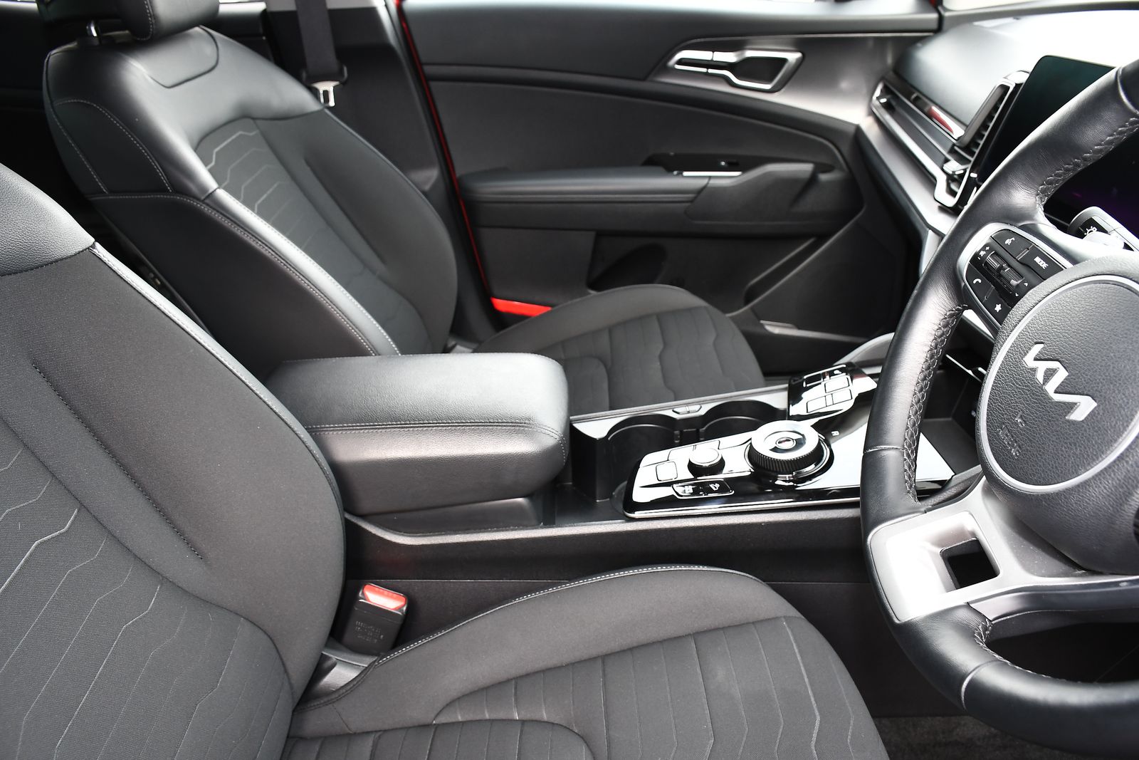 Kia Sportage 1.6 h T-GDi 3 SUV 5dr Petrol Hybrid Auto Euro 6 (s/s) (226 bhp) 5dr Automatic 2025