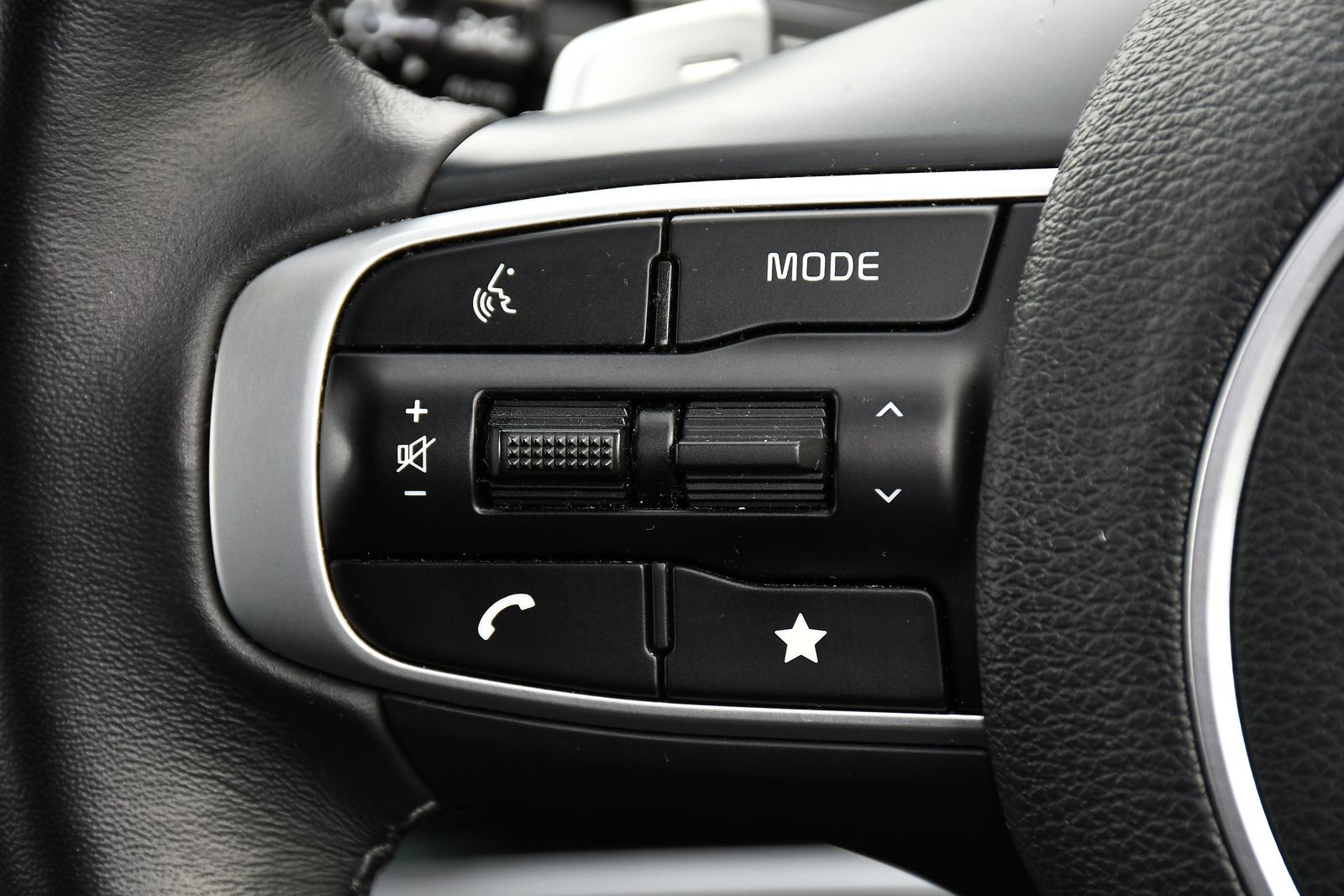 Kia Sportage 1.6 h T-GDi 3 SUV 5dr Petrol Hybrid Auto Euro 6 (s/s) (226 bhp) 5dr Automatic 2025