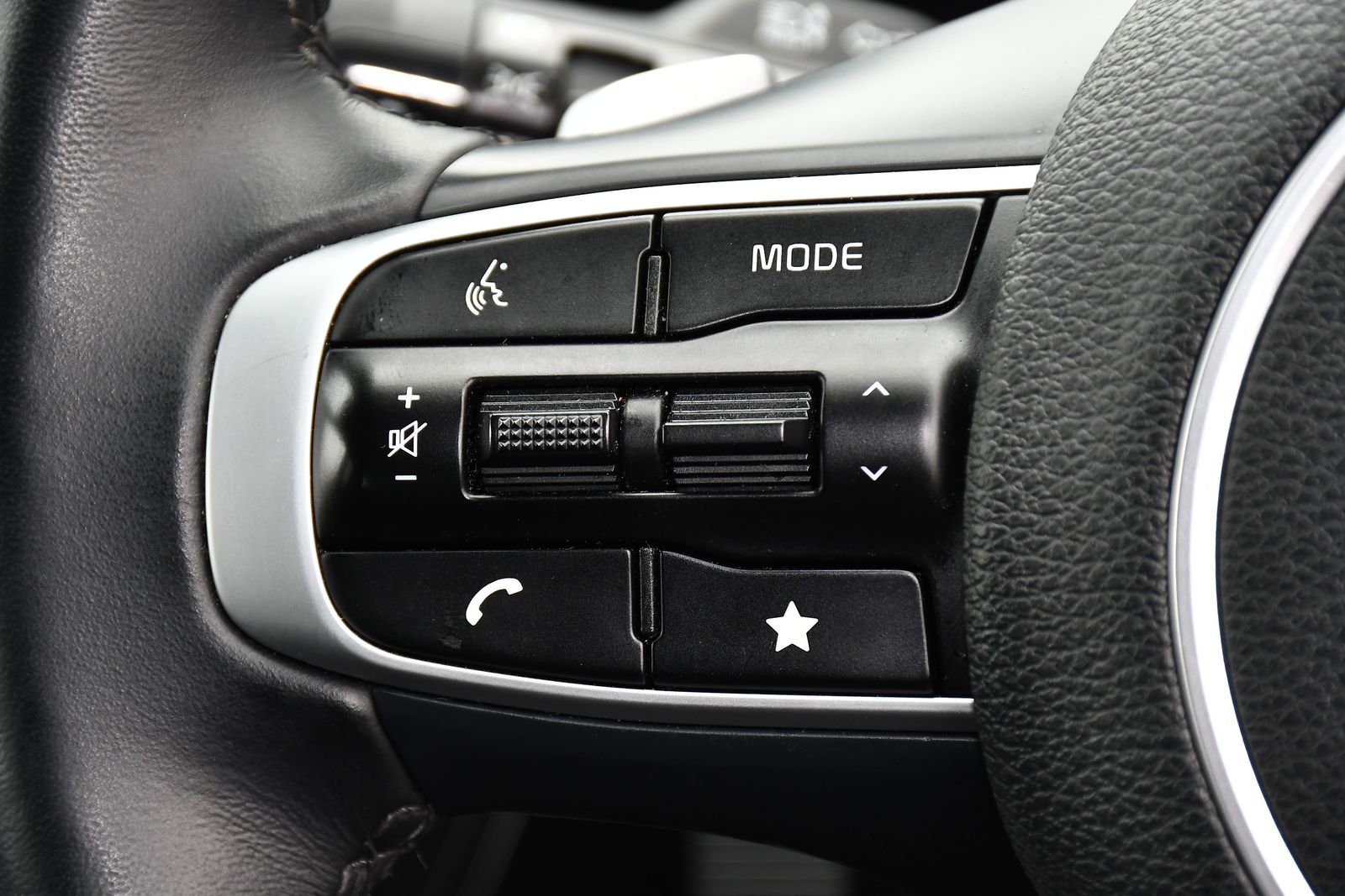 Kia Sportage 1.6 h T-GDi 3 SUV 5dr Petrol Hybrid Auto Euro 6 (s/s) (226 bhp) 5dr Automatic 2025