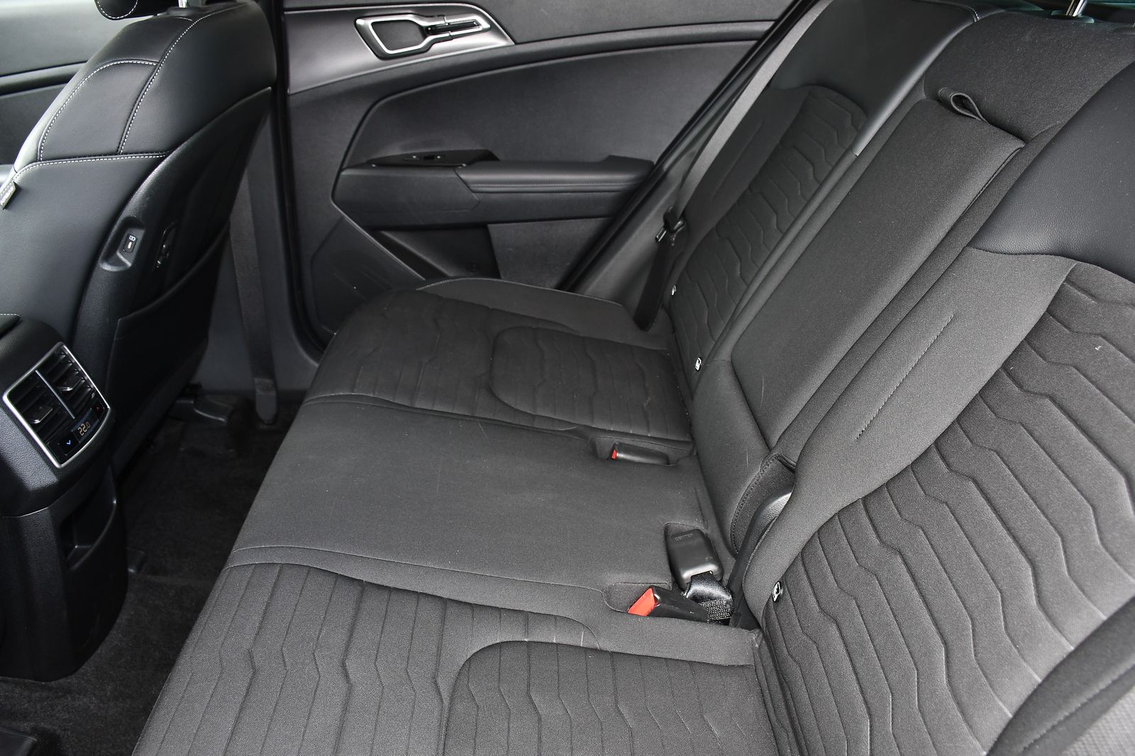 Kia Sportage 1.6 h T-GDi 3 SUV 5dr Petrol Hybrid Auto Euro 6 (s/s) (226 bhp) 5dr Automatic 2025