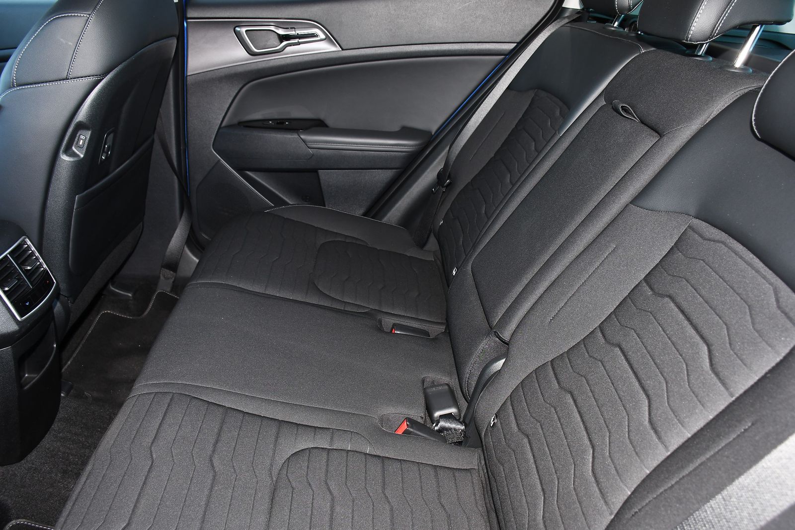 Kia Sportage 1.6 h T-GDi 4 SUV 5dr Petrol Hybrid Auto Euro 6 (s/s) (226 bhp) 5dr Automatic 2025