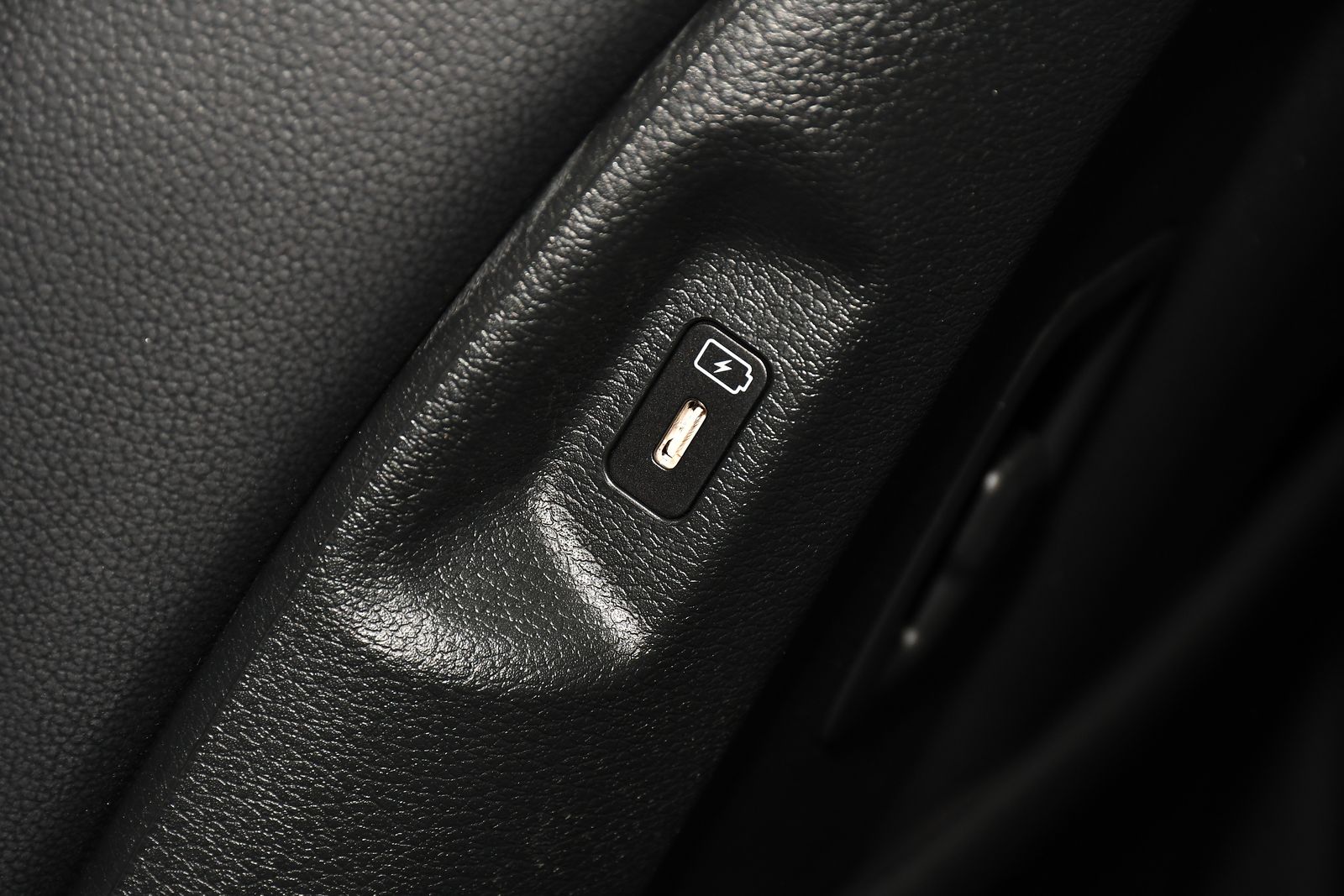 Kia Sportage 1.6 h T-GDi GT-Line S SUV 5dr Petrol Hybrid Auto AWD Euro 6 (s/s) (207 bhp) 5dr Automatic 2025