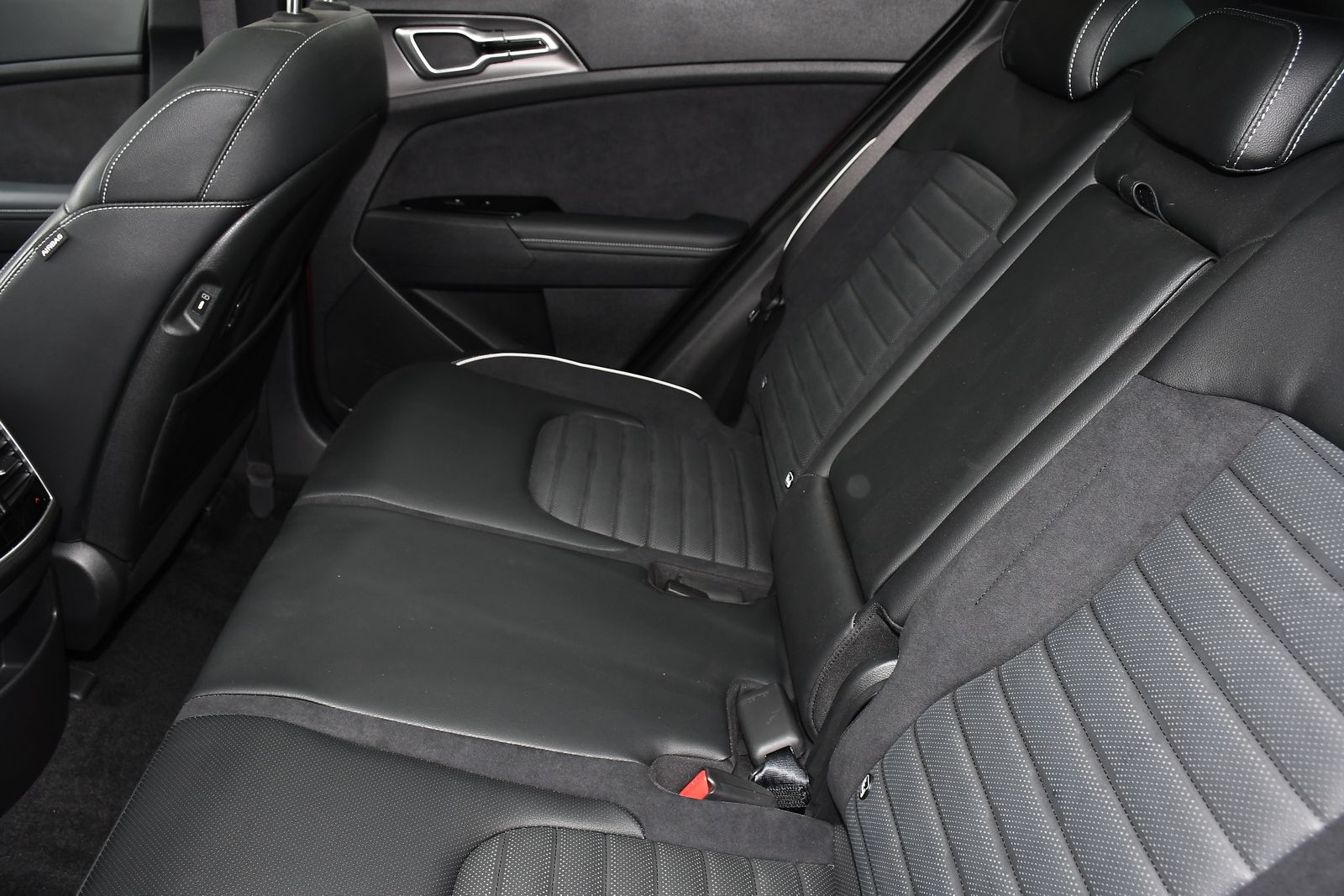 Kia Sportage 1.6 h T-GDi GT-Line S SUV 5dr Petrol Hybrid Auto AWD Euro 6 (s/s) (207 bhp) 5dr Automatic 2025