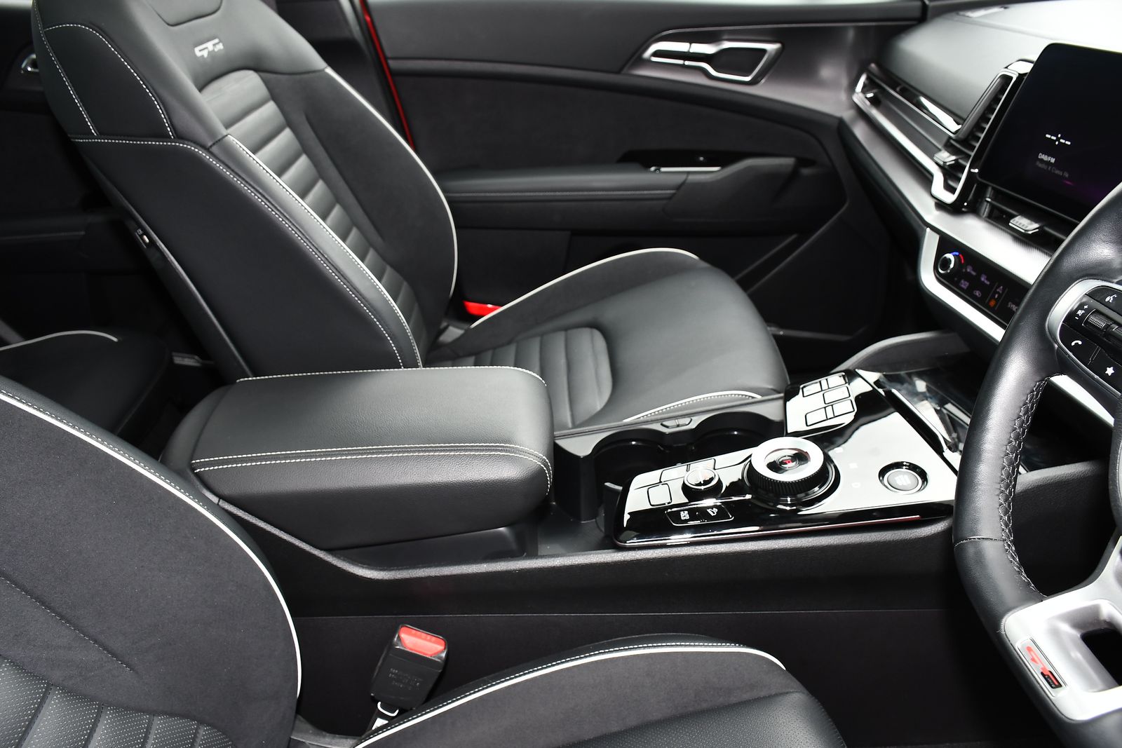 Kia Sportage 1.6 h T-GDi GT-Line S SUV 5dr Petrol Hybrid Auto AWD Euro 6 (s/s) (207 bhp) 5dr Automatic 2025