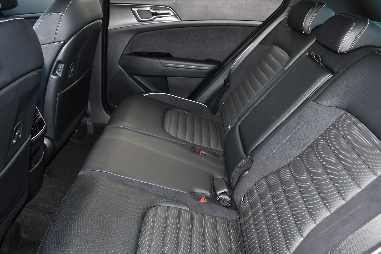 Kia Sportage 1.6 h T-GDi GT-Line S SUV 5dr Petrol Hybrid Auto AWD Euro 6 (s/s) (226 bhp) 5dr Automatic 2025