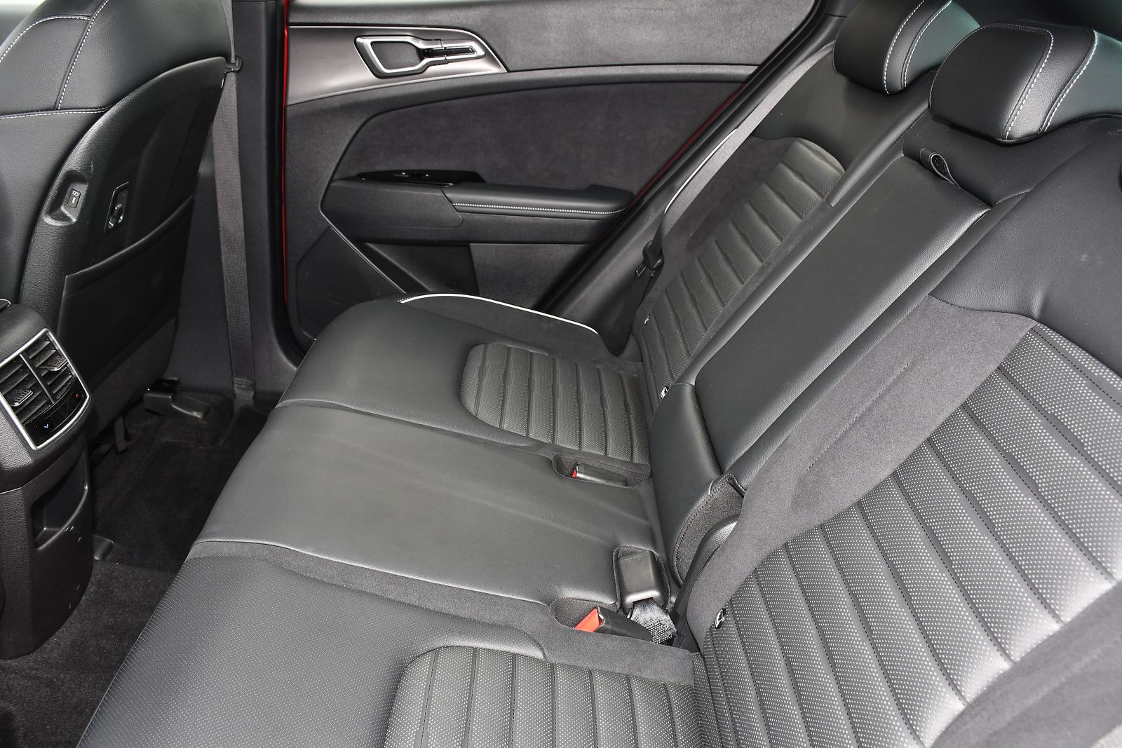 Kia Sportage 1.6 h T-GDi GT-Line S SUV 5dr Petrol Hybrid Auto Euro 6 (s/s) (226 bhp) 5dr Automatic 2026