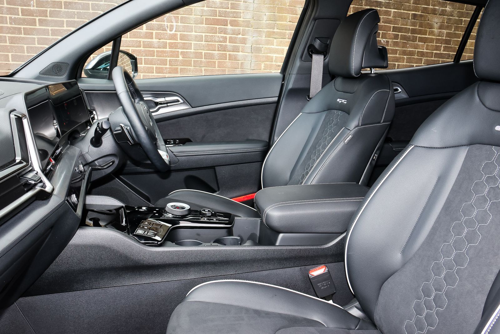 Kia Sportage 1.6 h T-GDi GT-Line SUV 5dr Petrol Hybrid Auto Euro 6 (s/s) (207 bhp) 5dr Automatic 2025