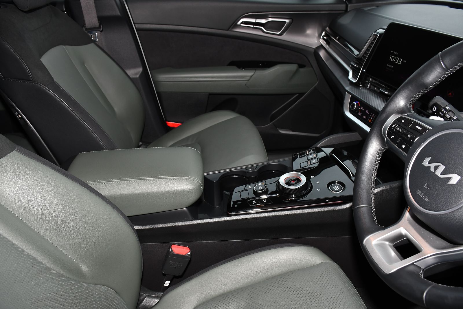 Kia Sportage 1.6 h T-GDi Shadow SUV 5dr Petrol Hybrid Auto Euro 6 (s/s) (207 bhp) 5dr Automatic 2026