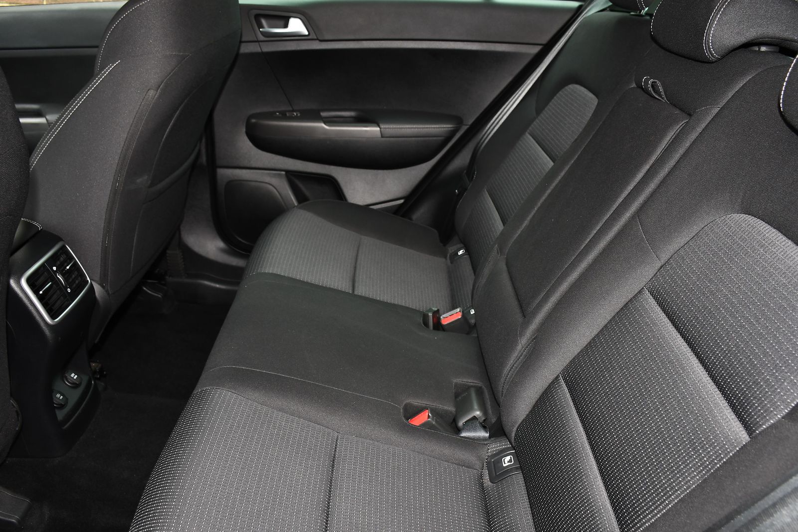 Kia Sportage 1.6 T-GDi 2 GPF SUV 5dr Petrol Manual AWD Euro 6 (s/s) (174 bhp) 5dr Manual 2025