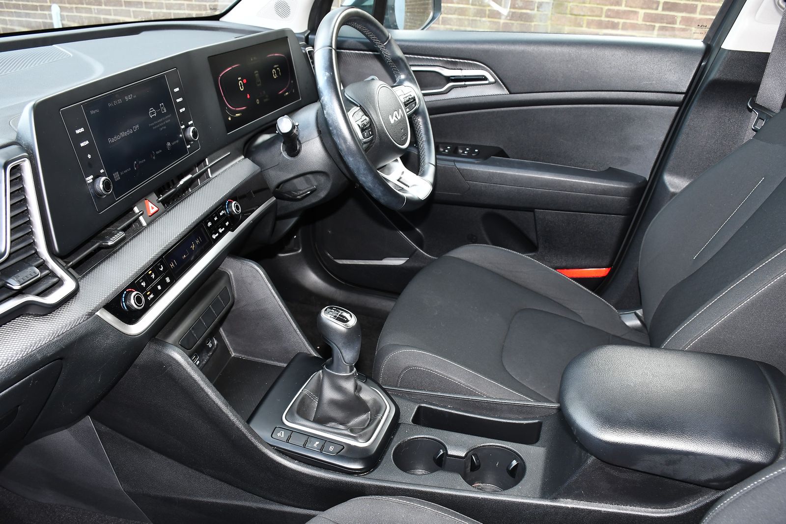 Kia Sportage 1.6 T-GDi 2 SUV 5dr Petrol Manual Euro 6 (s/s) (148 bhp) 5dr Manual 2025