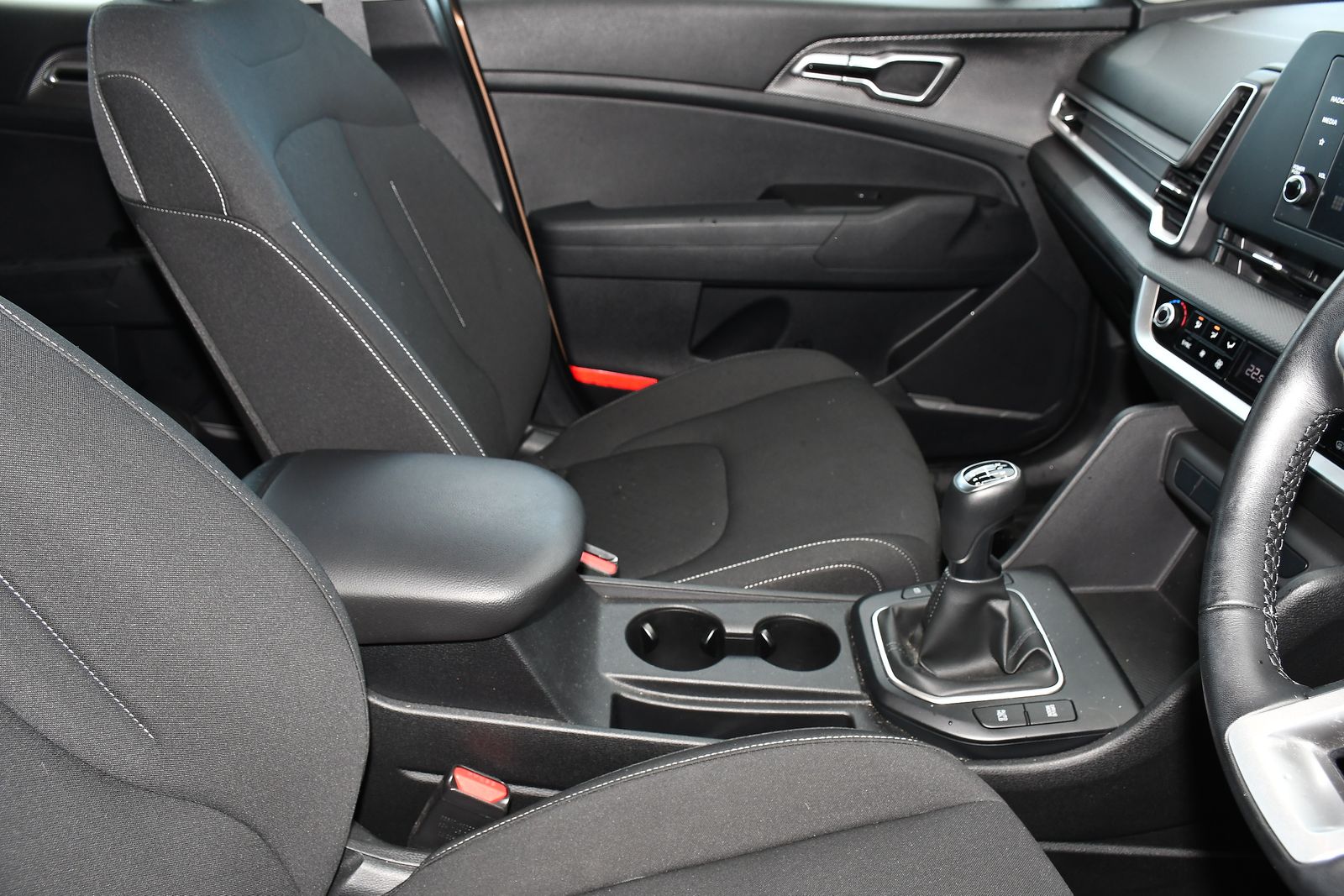 Kia Sportage 1.6 T-GDi 2 SUV 5dr Petrol Manual Euro 6 (s/s) (148 bhp) 5dr Manual 2025